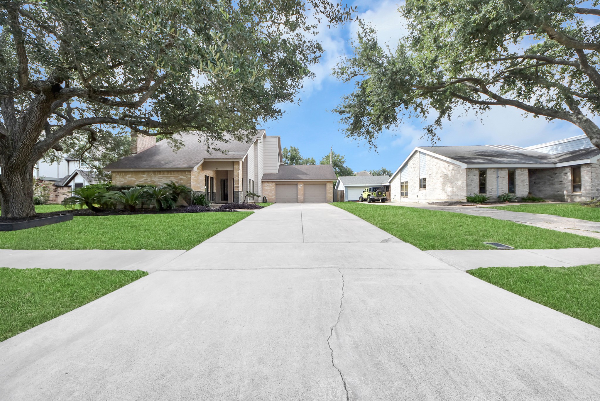 407 Hedgecroft Drive Property Photo 4