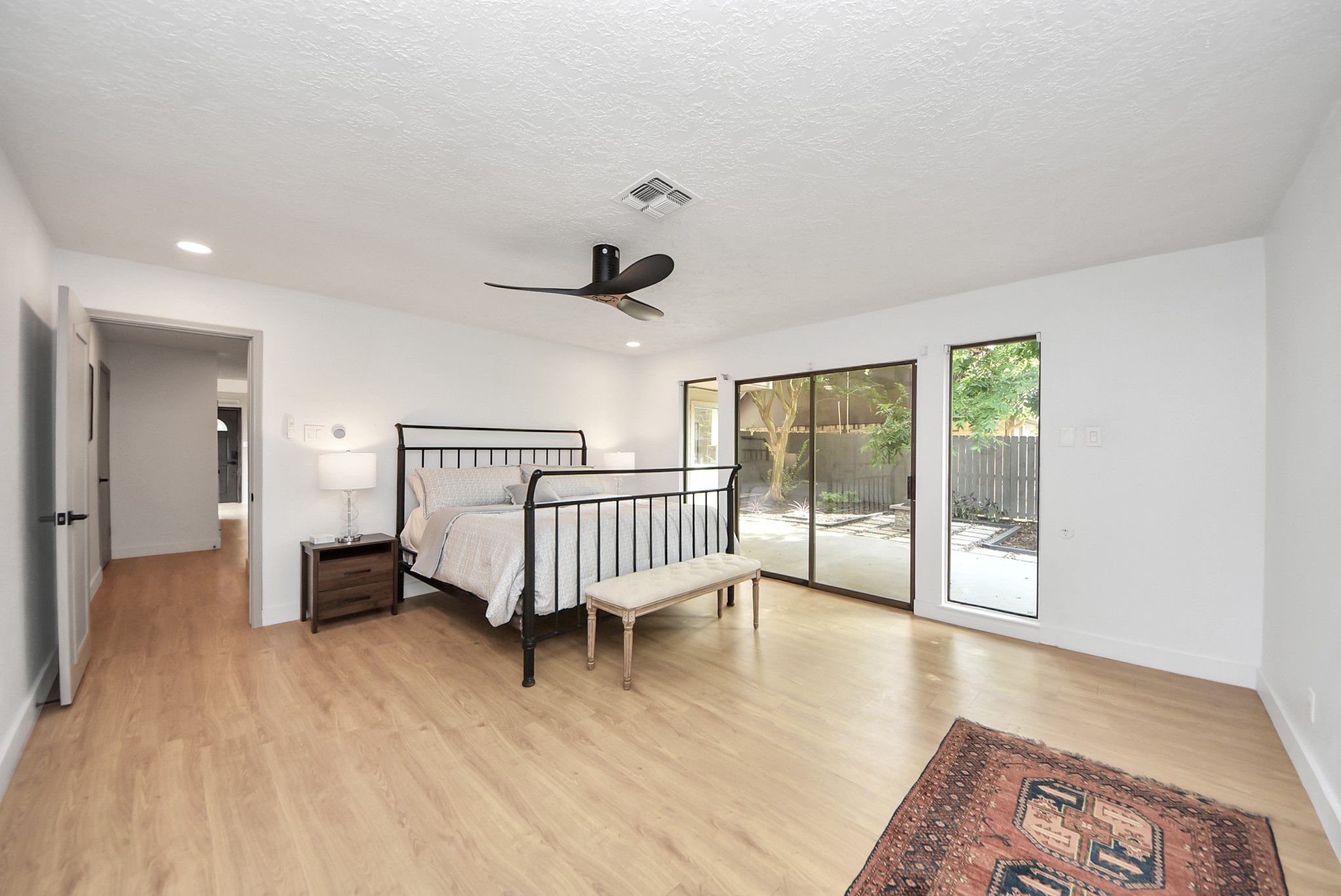 407 Hedgecroft Drive Property Photo 22