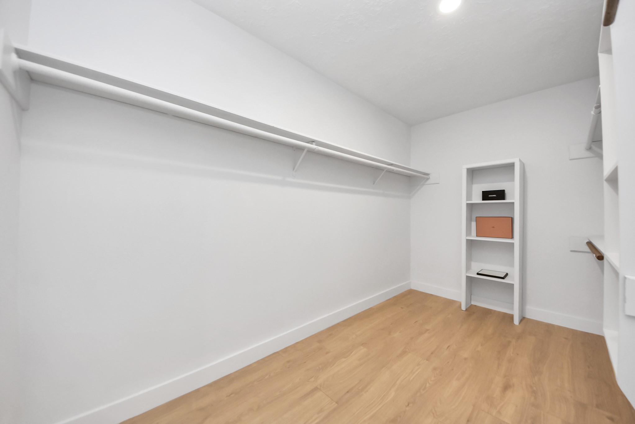 407 Hedgecroft Drive Property Photo 29