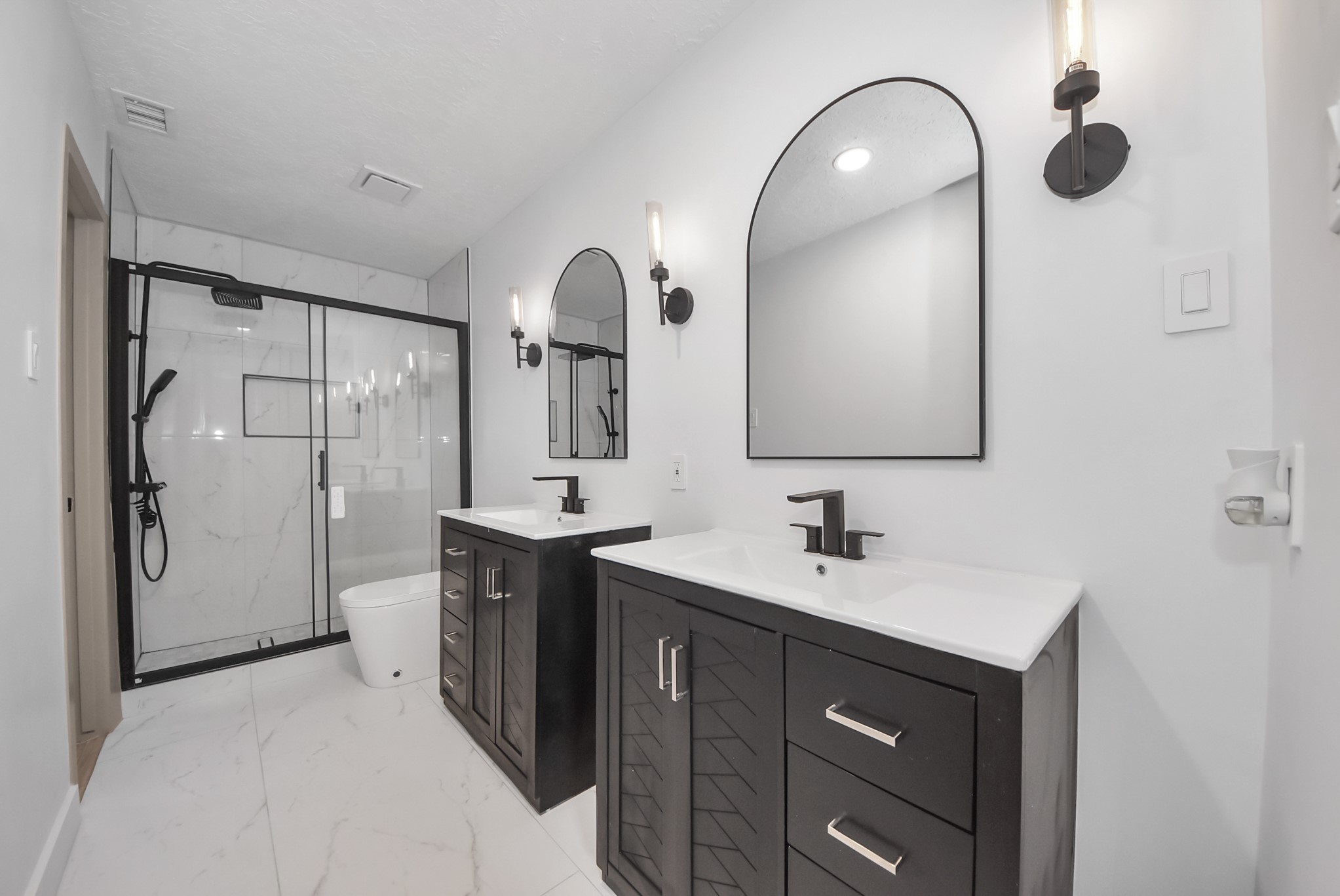 407 Hedgecroft Drive Property Photo 35