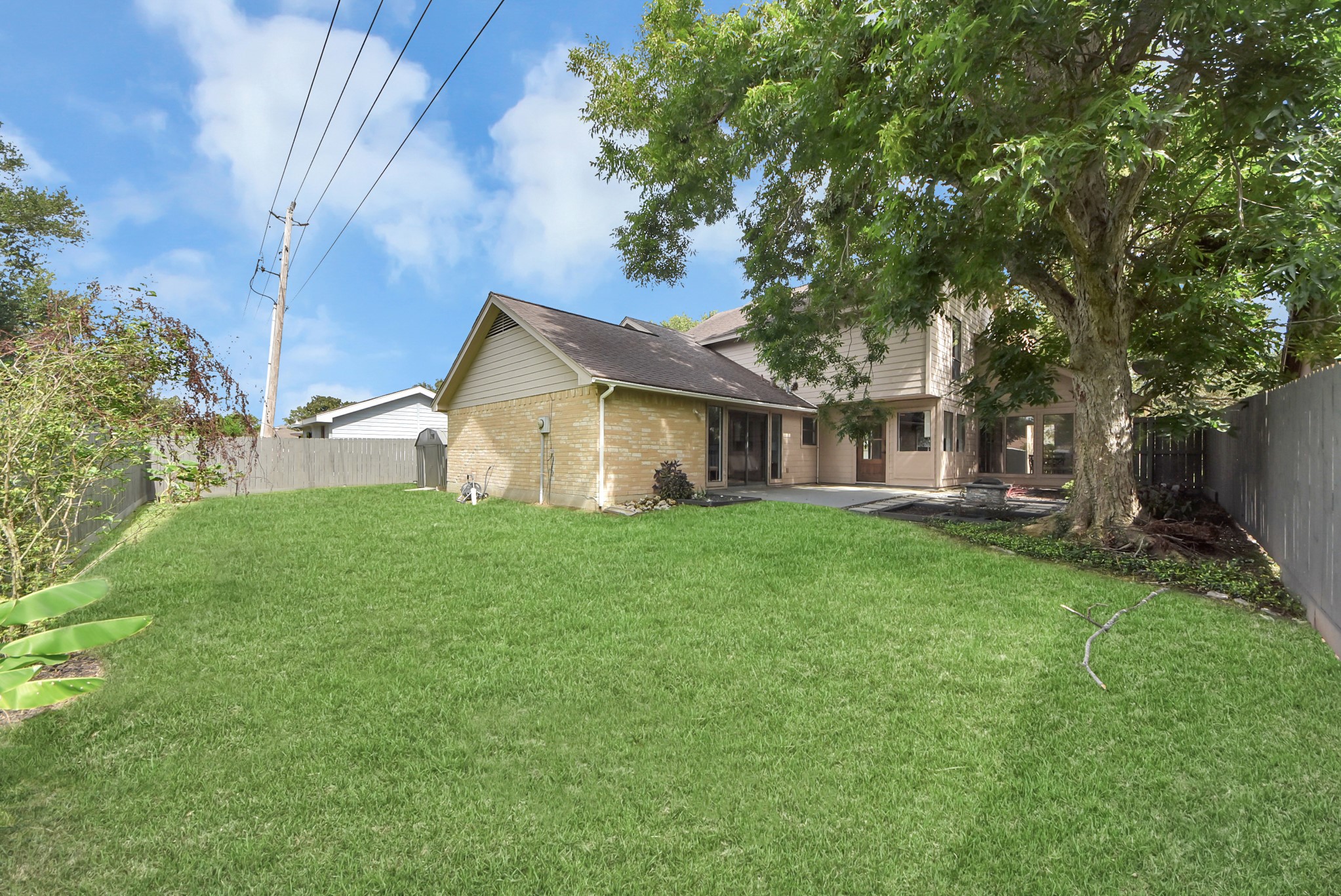 407 Hedgecroft Drive Property Photo 49