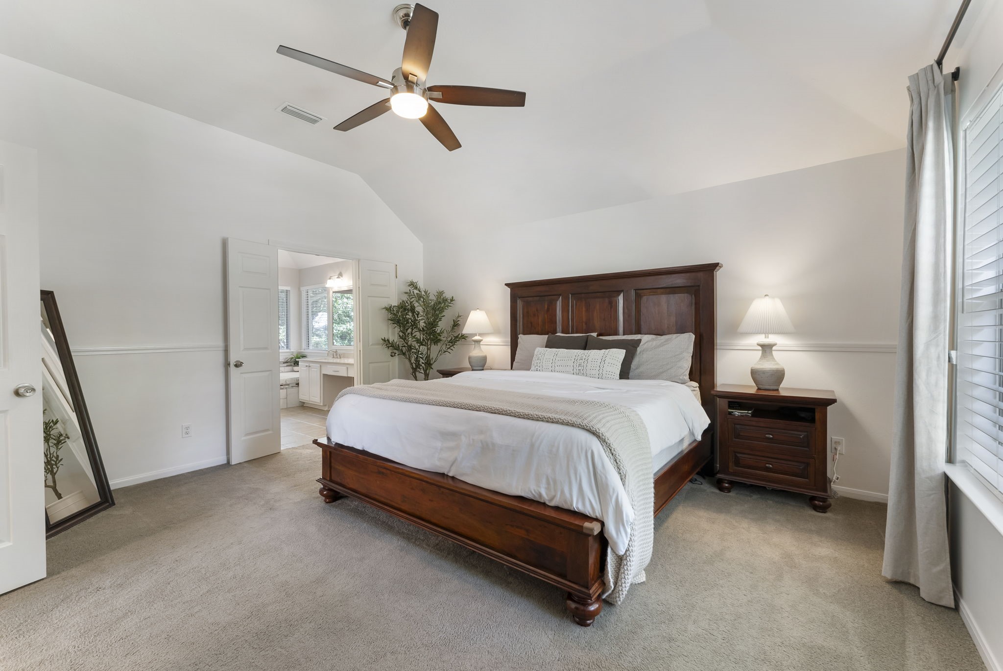 26 Almond Branch Place Property Photo 15