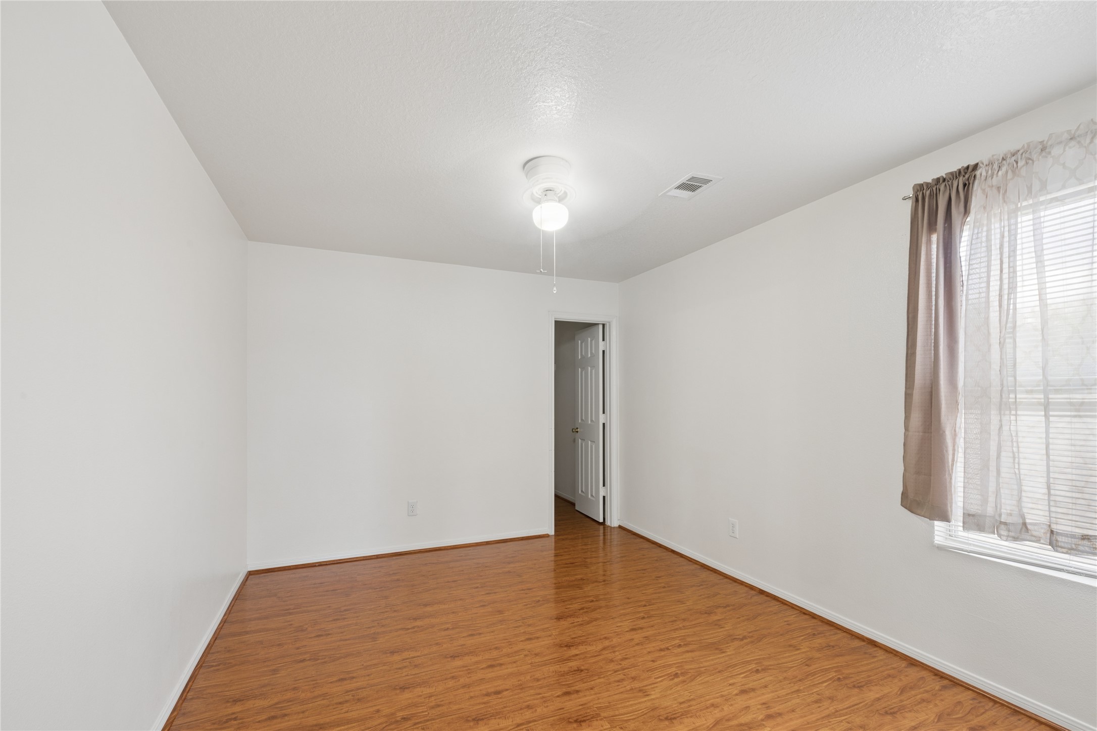 19514 Swan Valley Drive Property Photo 16