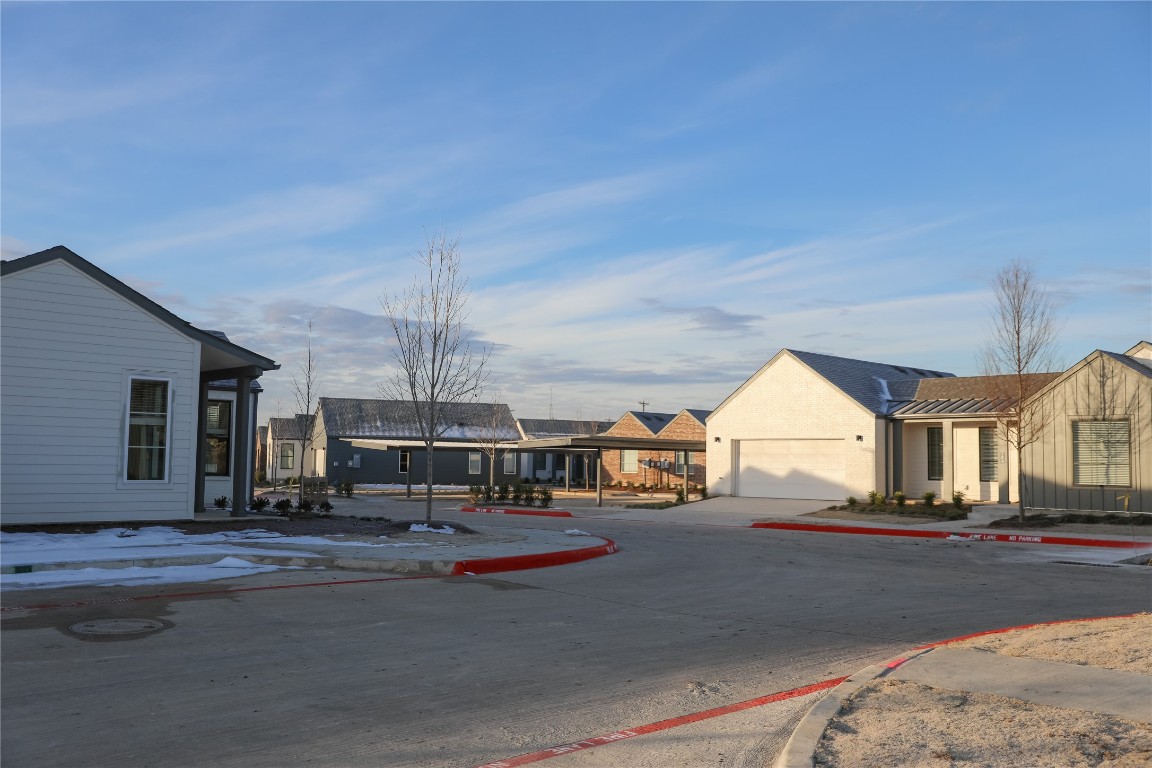3651-324 S Custer Road Property Photo 27
