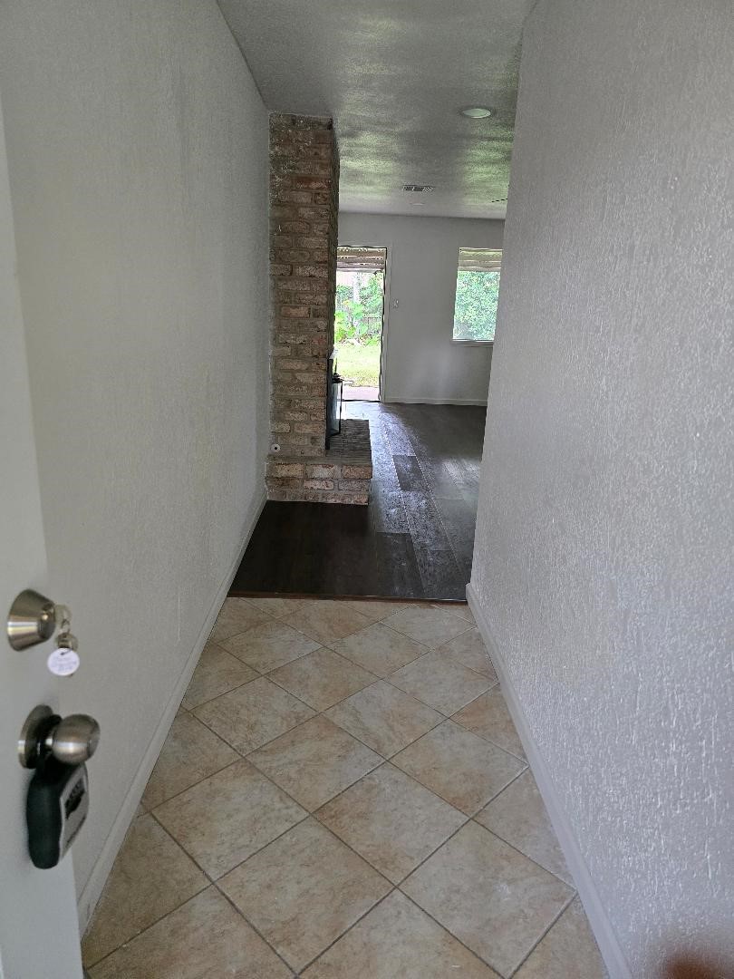 13630 Greenway Drive Property Photo 3