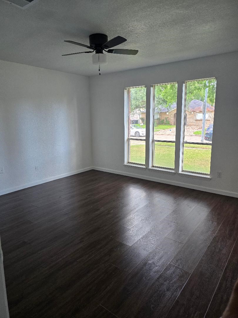 13630 Greenway Drive Property Photo 6