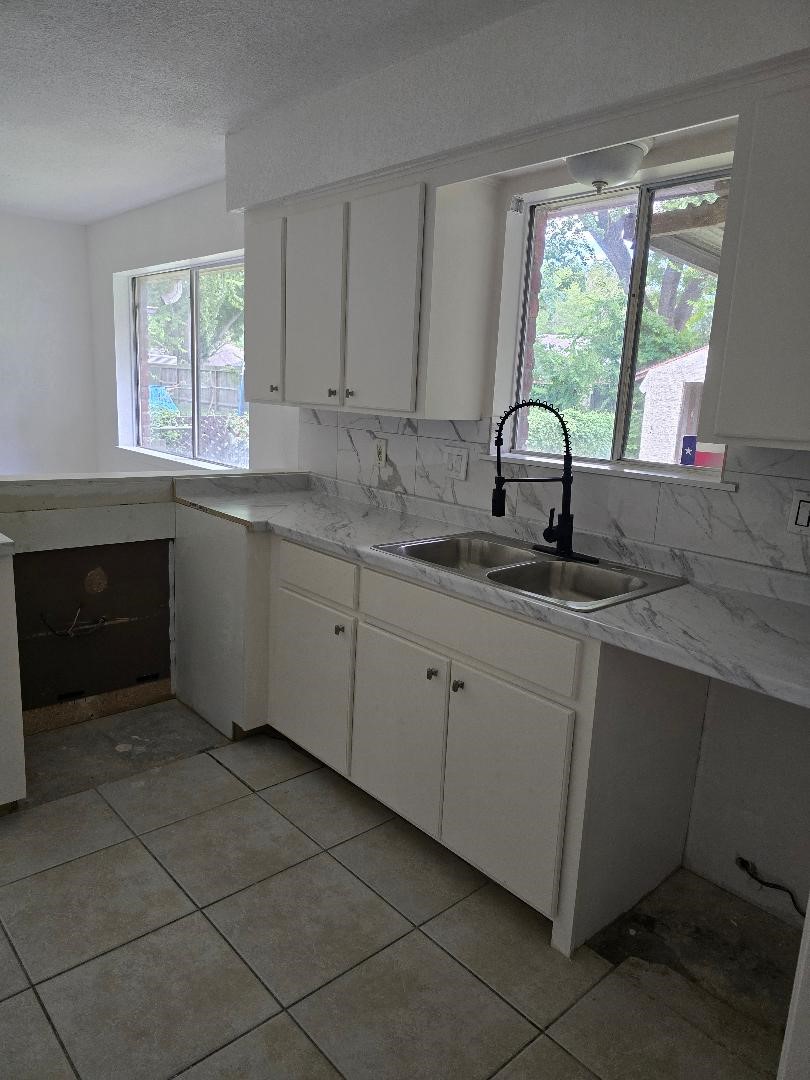 13630 Greenway Drive Property Photo 10
