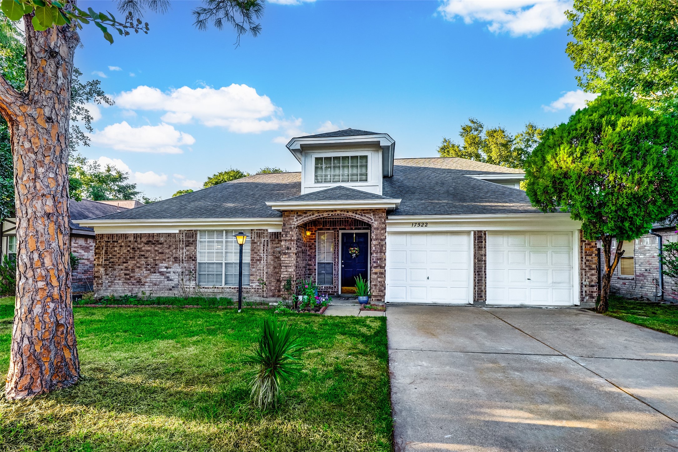 17522 Masonridge Drive Property Photo 1