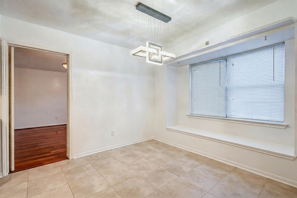17522 Masonridge Drive Property Photo 10