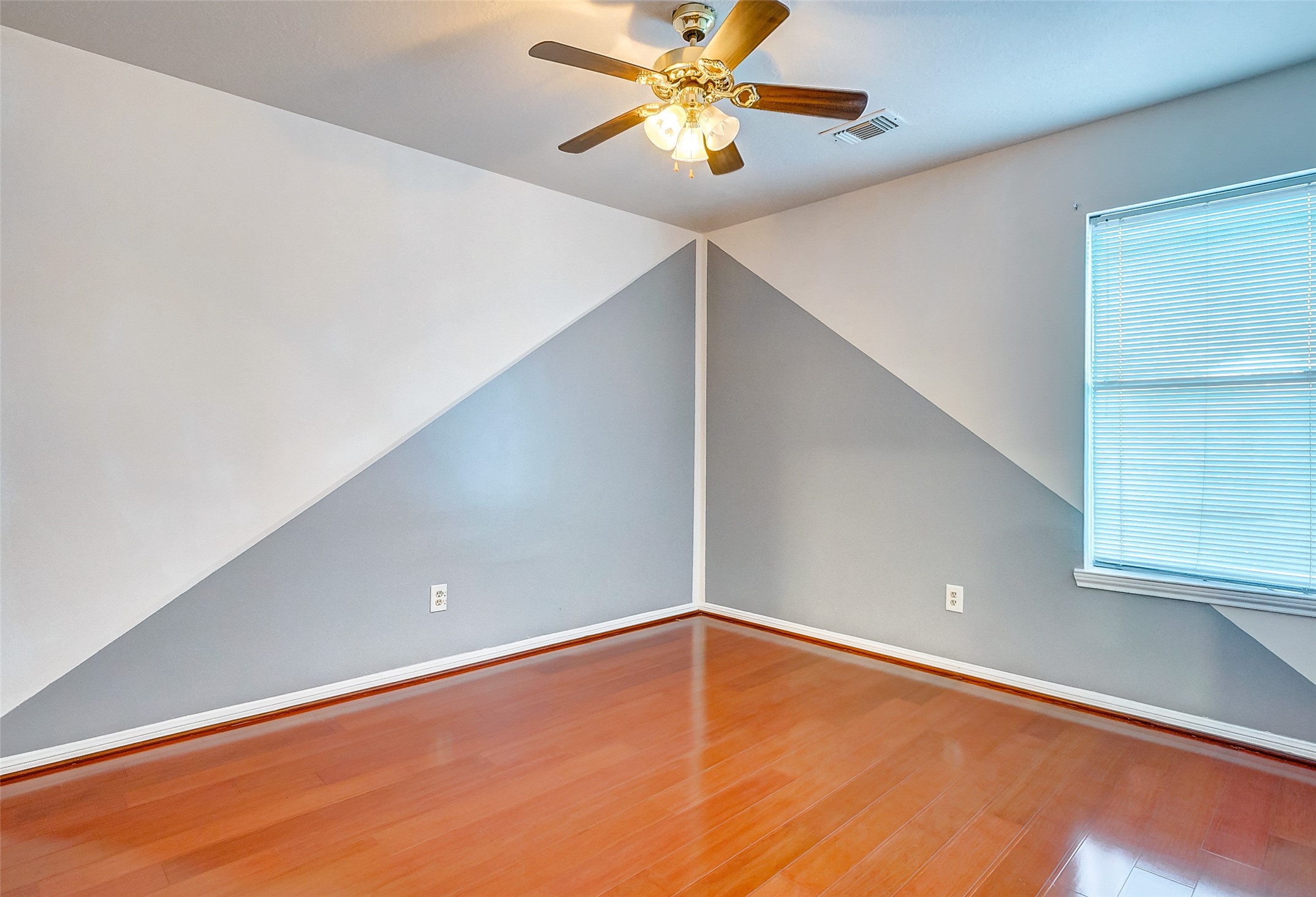 17522 Masonridge Drive Property Photo 17