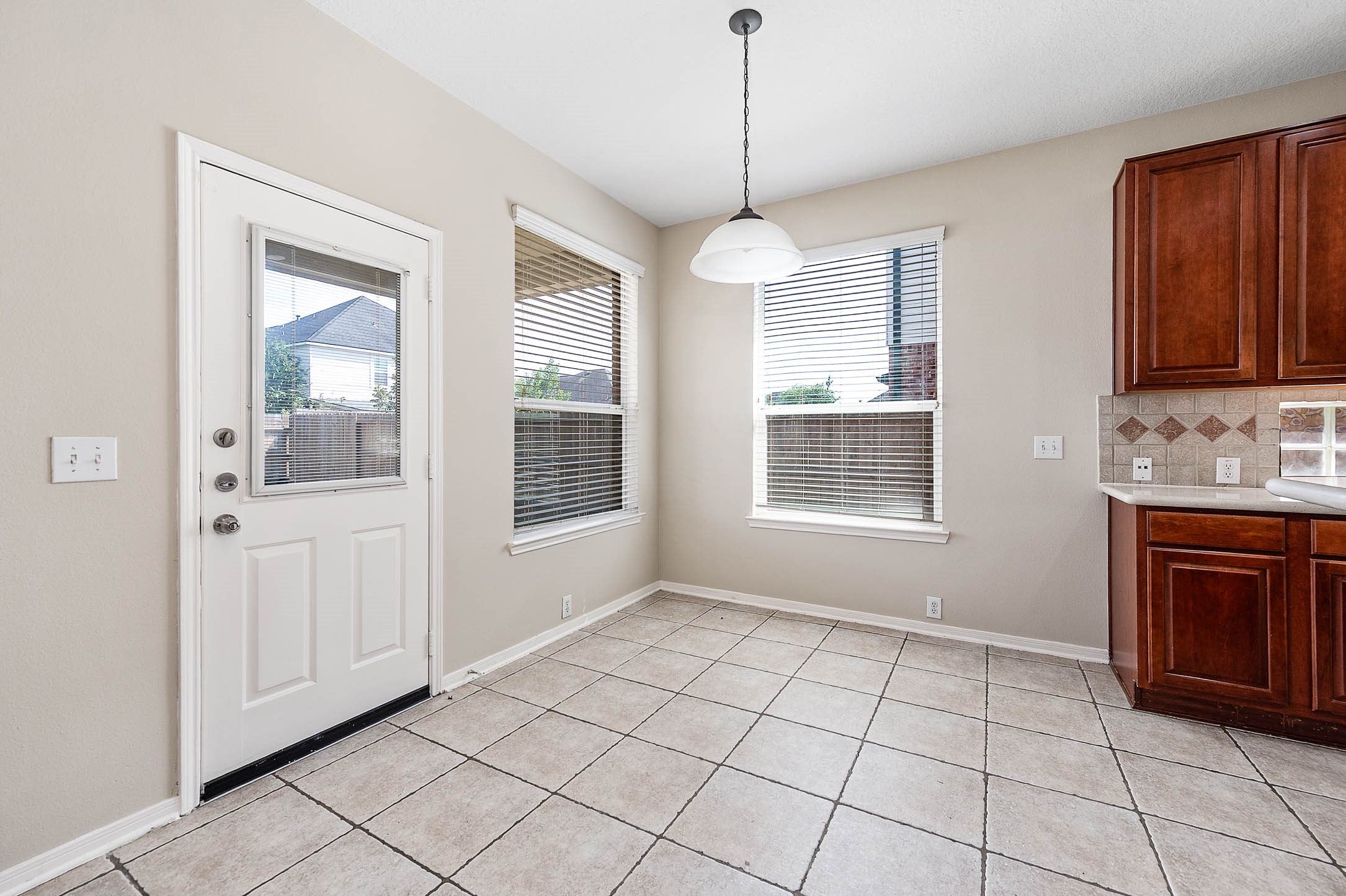 2511 Sunlight Lane Property Photo 11