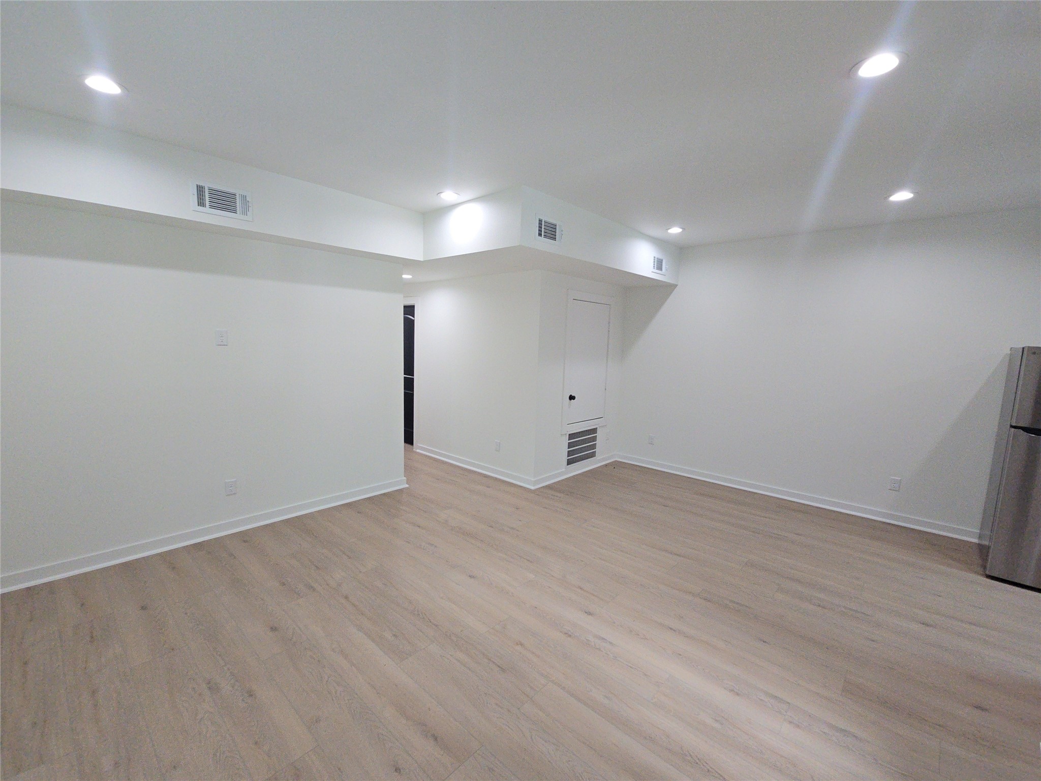 8101 Venus Street B Property Photo 6