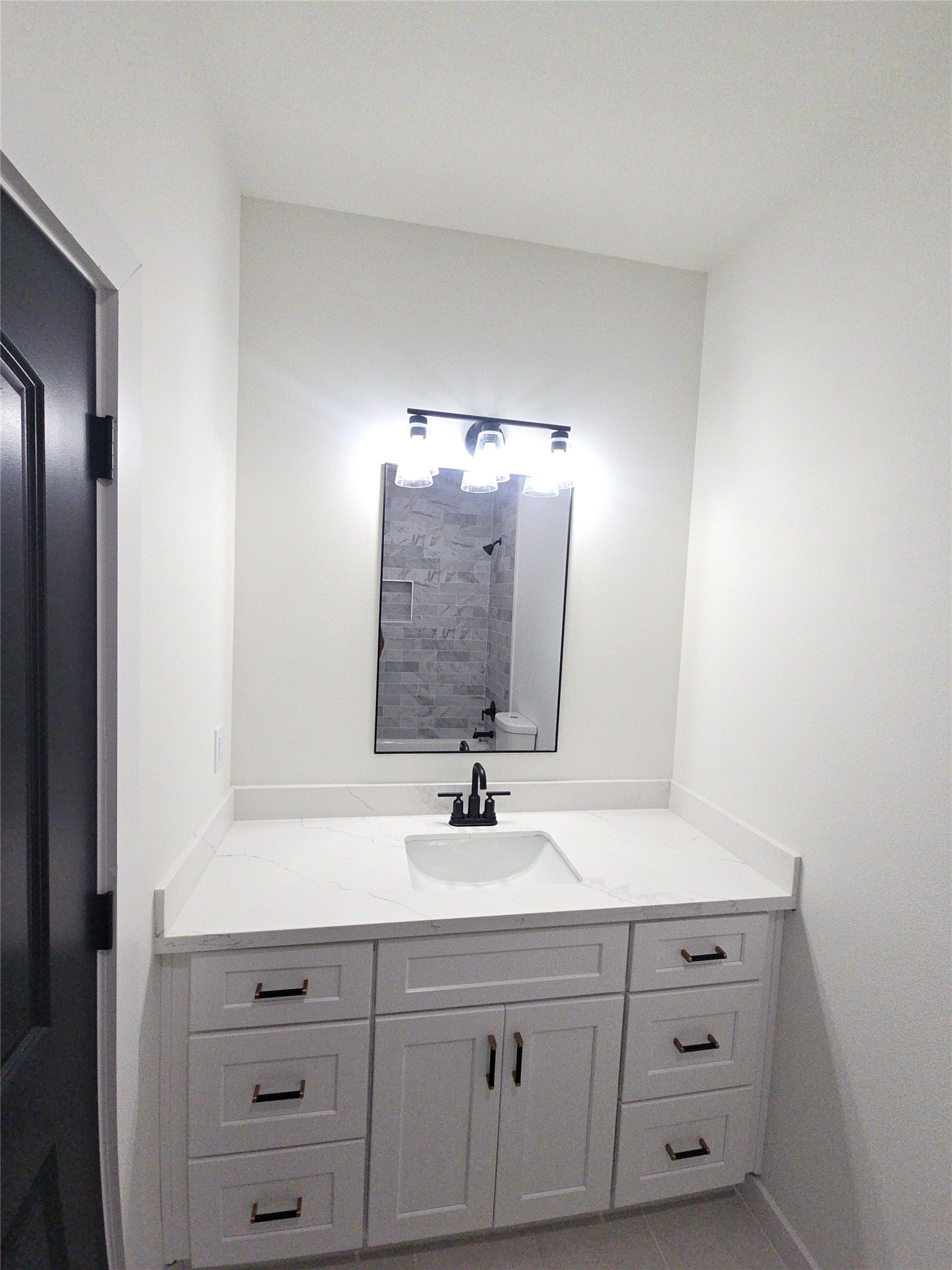 8101 Venus Street B Property Photo 18