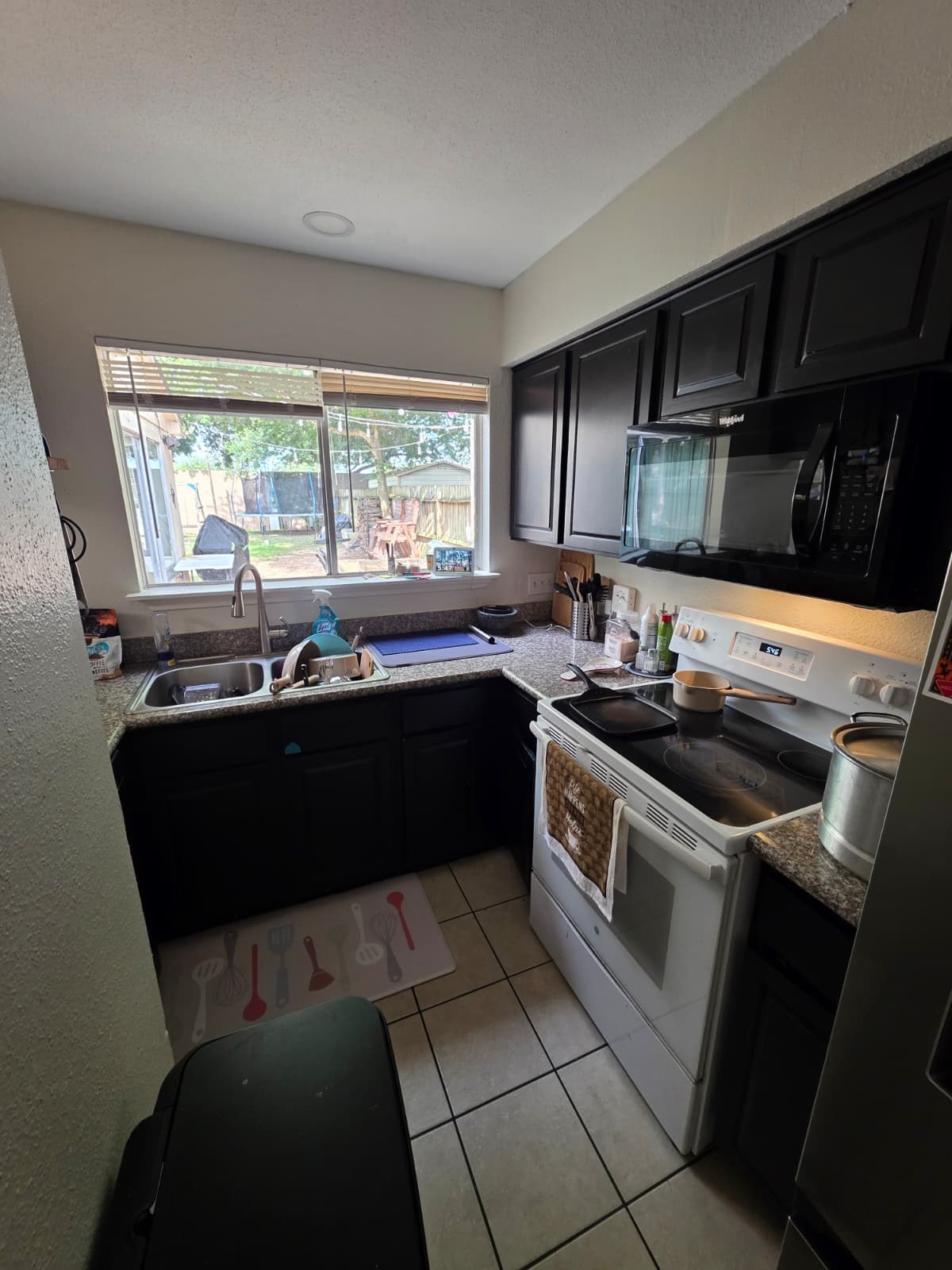 1406 Ashwood Drive Property Photo 12