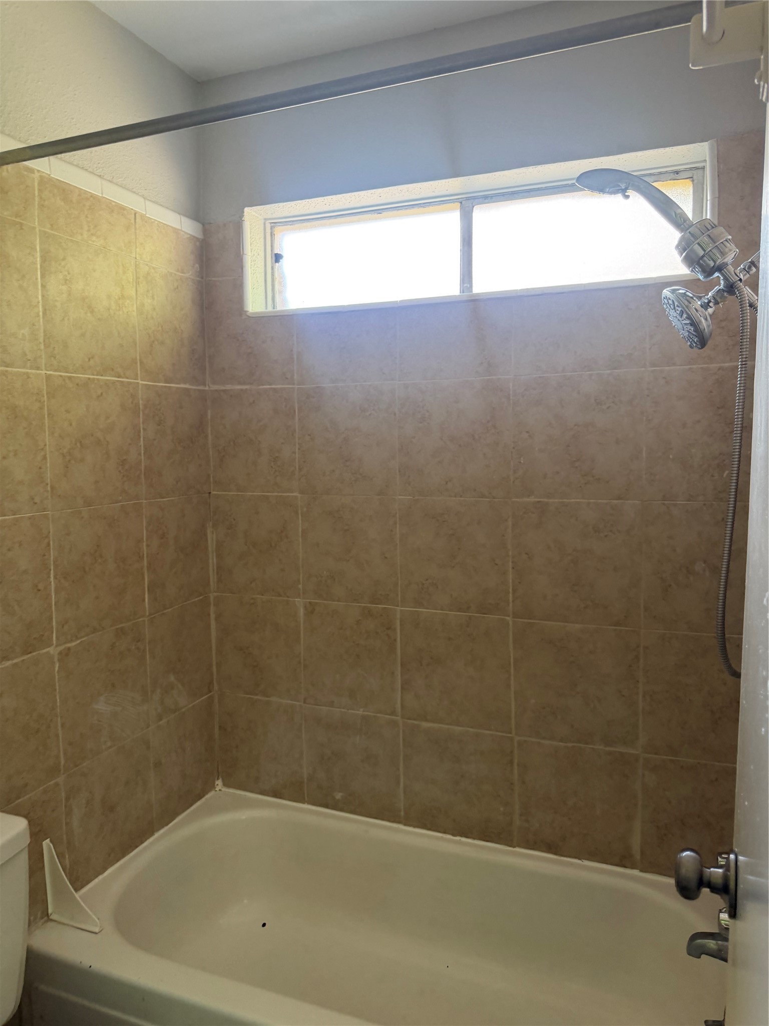 1406 Ashwood Drive Property Photo 21