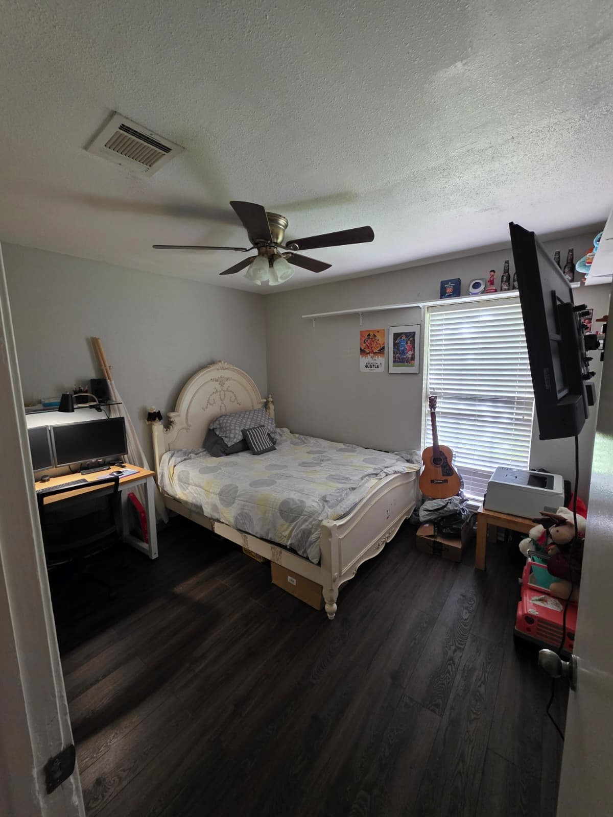 1406 Ashwood Drive Property Photo 29