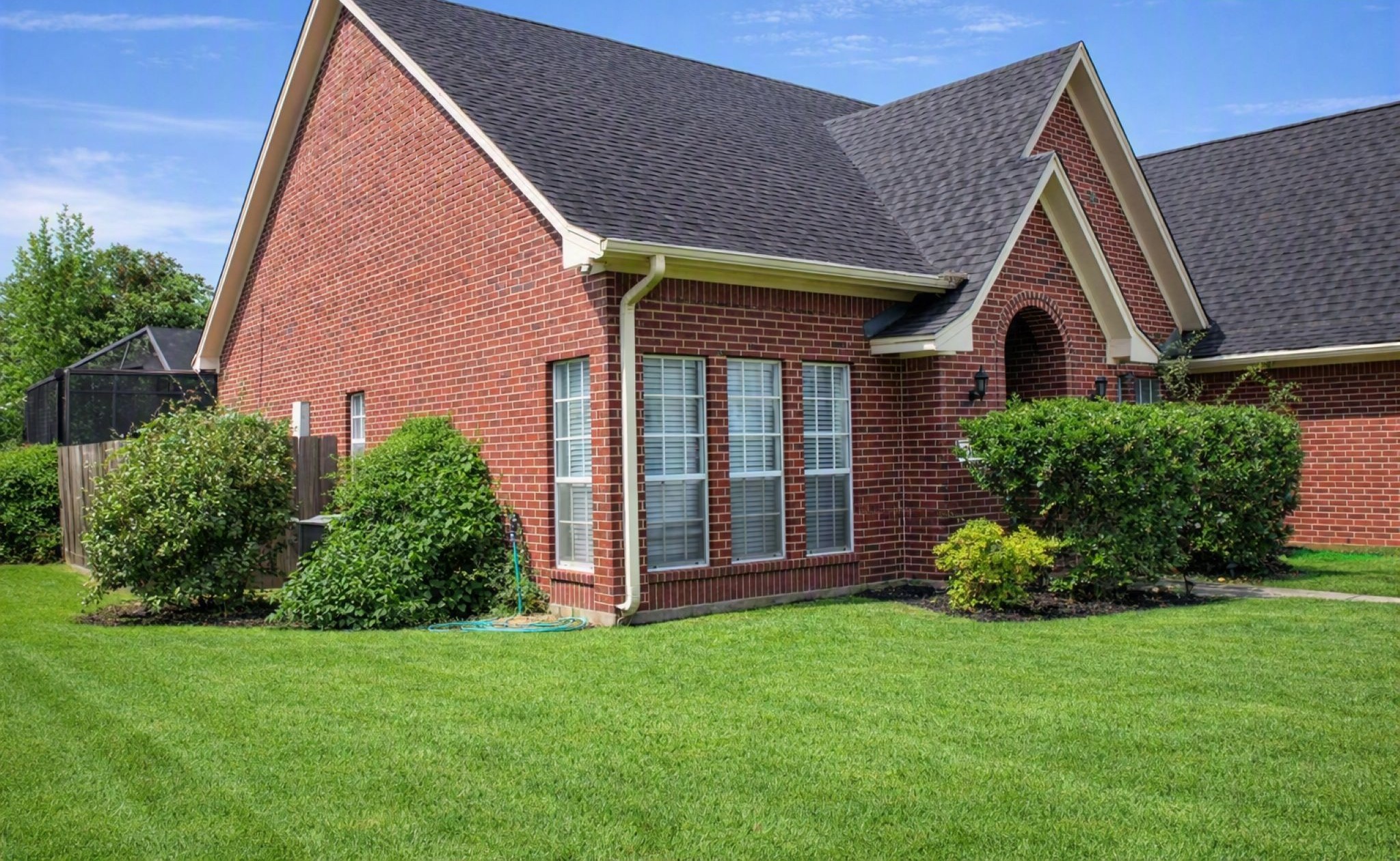 2186 Riverside Drive Property Photo 5