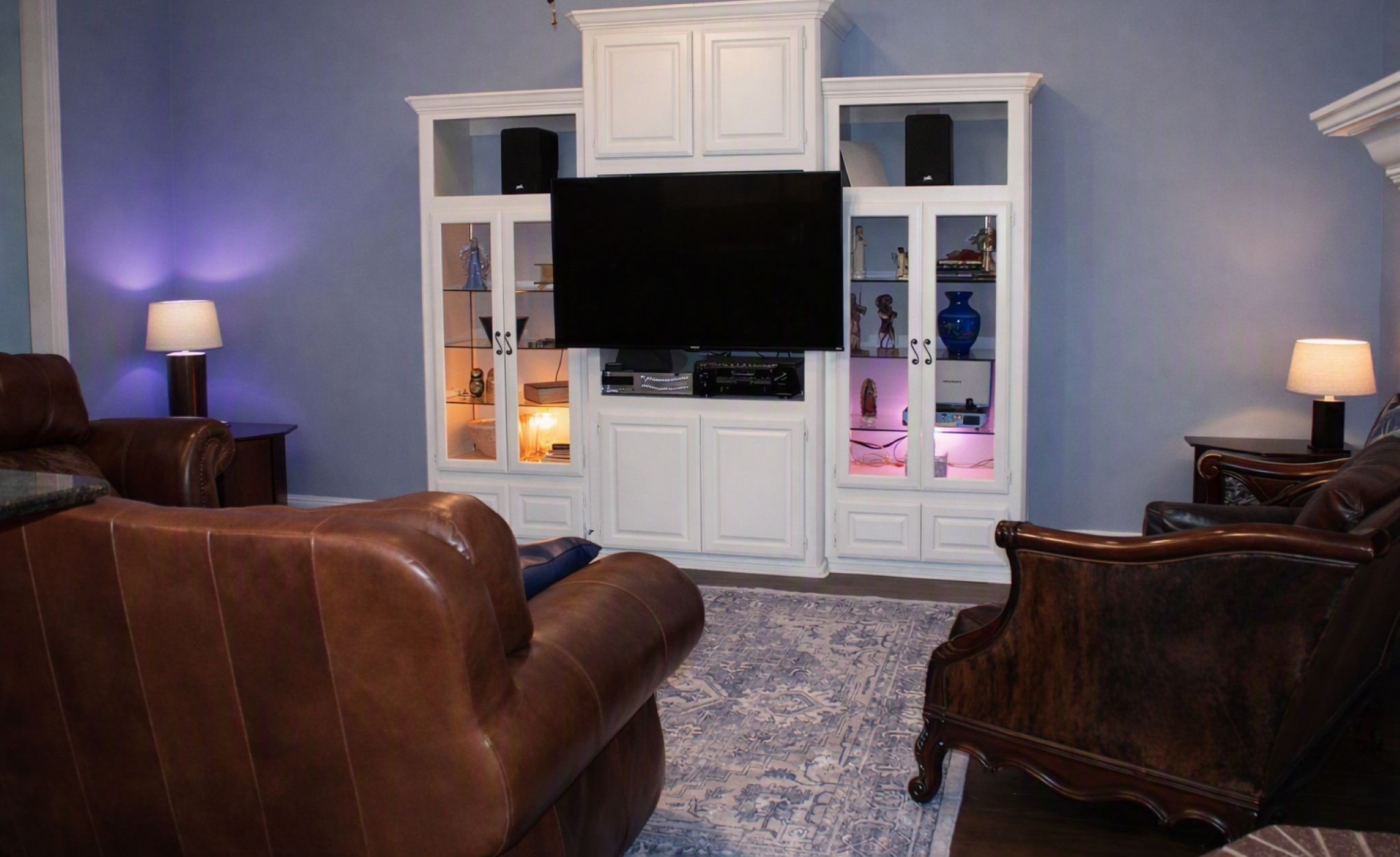 2186 Riverside Drive Property Photo 8