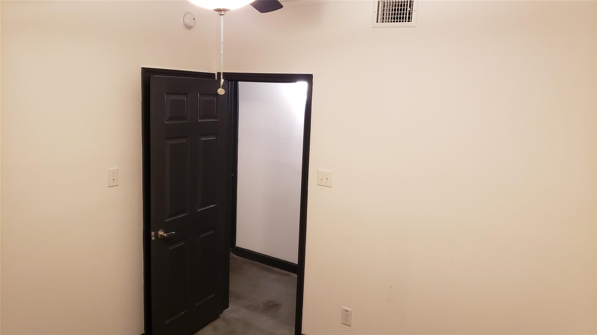 6825 Avenue C Property Photo 10