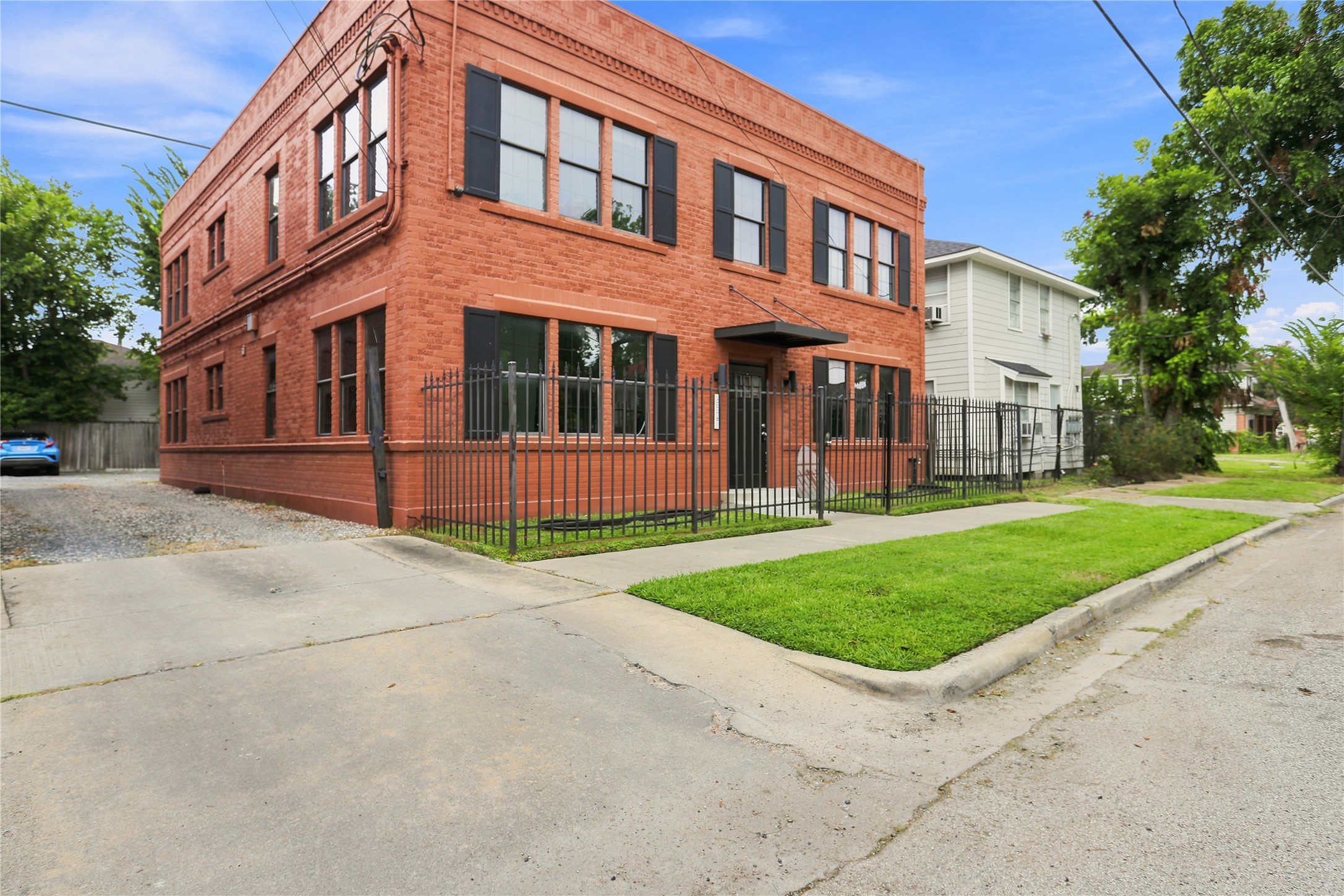 6825 Avenue C Property Photo 10