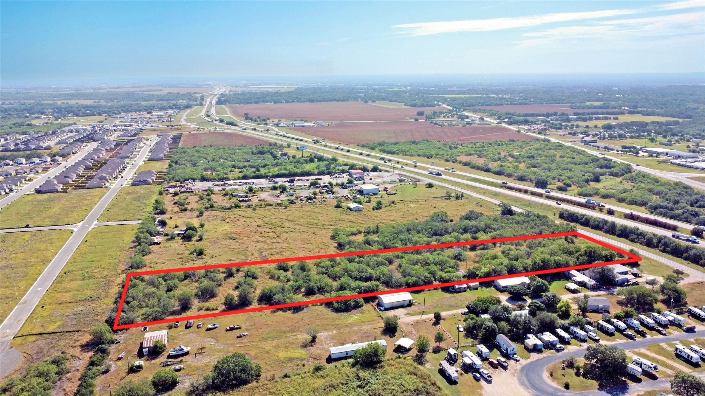3880 I-10 W Property Photo 1