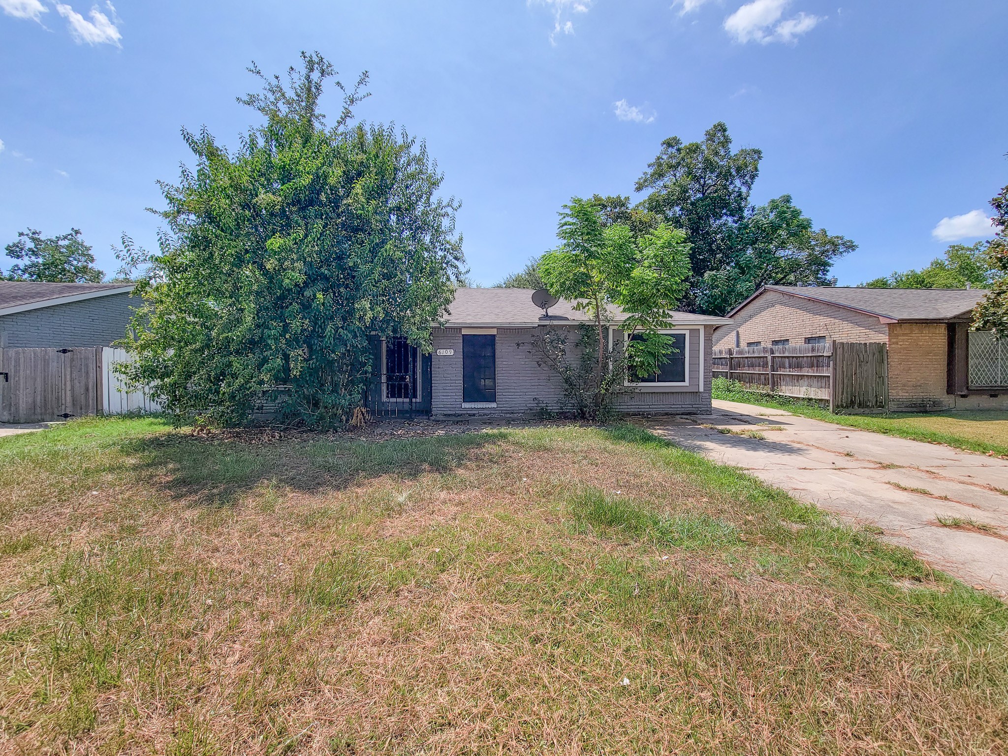6109 Arthington Street Property Photo 2