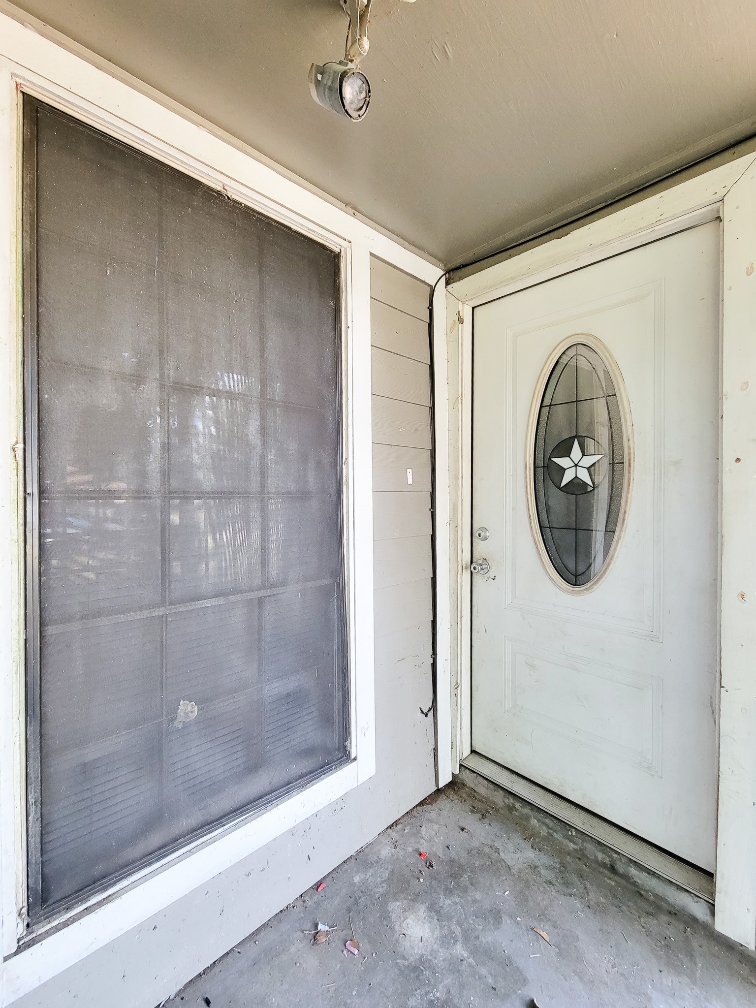 6109 Arthington Street Property Photo 3