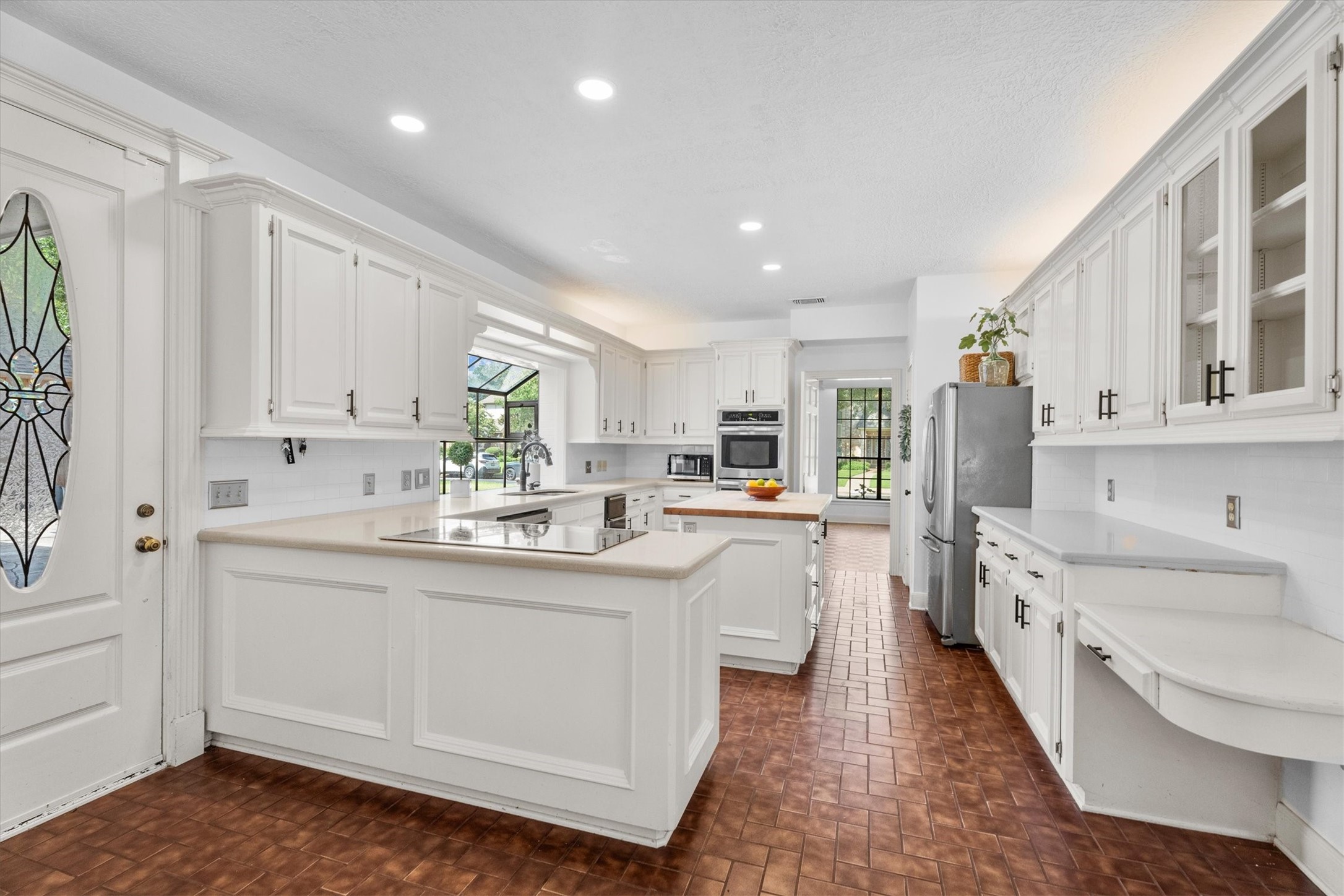 16023 Mickleham Drive Property Photo 14