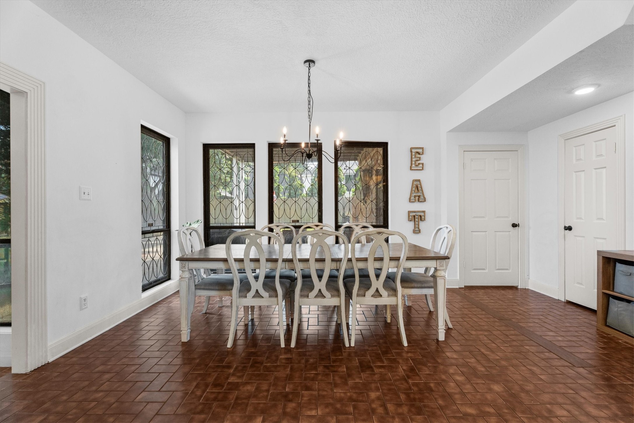 16023 Mickleham Drive Property Photo 17