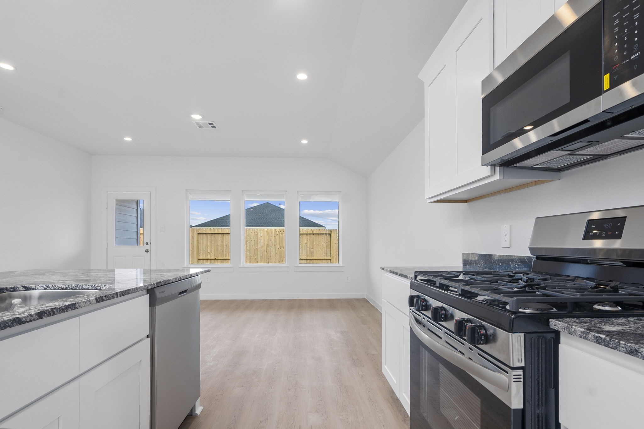 2511 Peacock Ore Property Photo 5