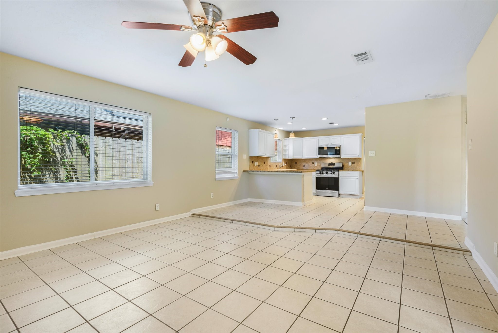 1865 Dolphin Drive Property Photo 10