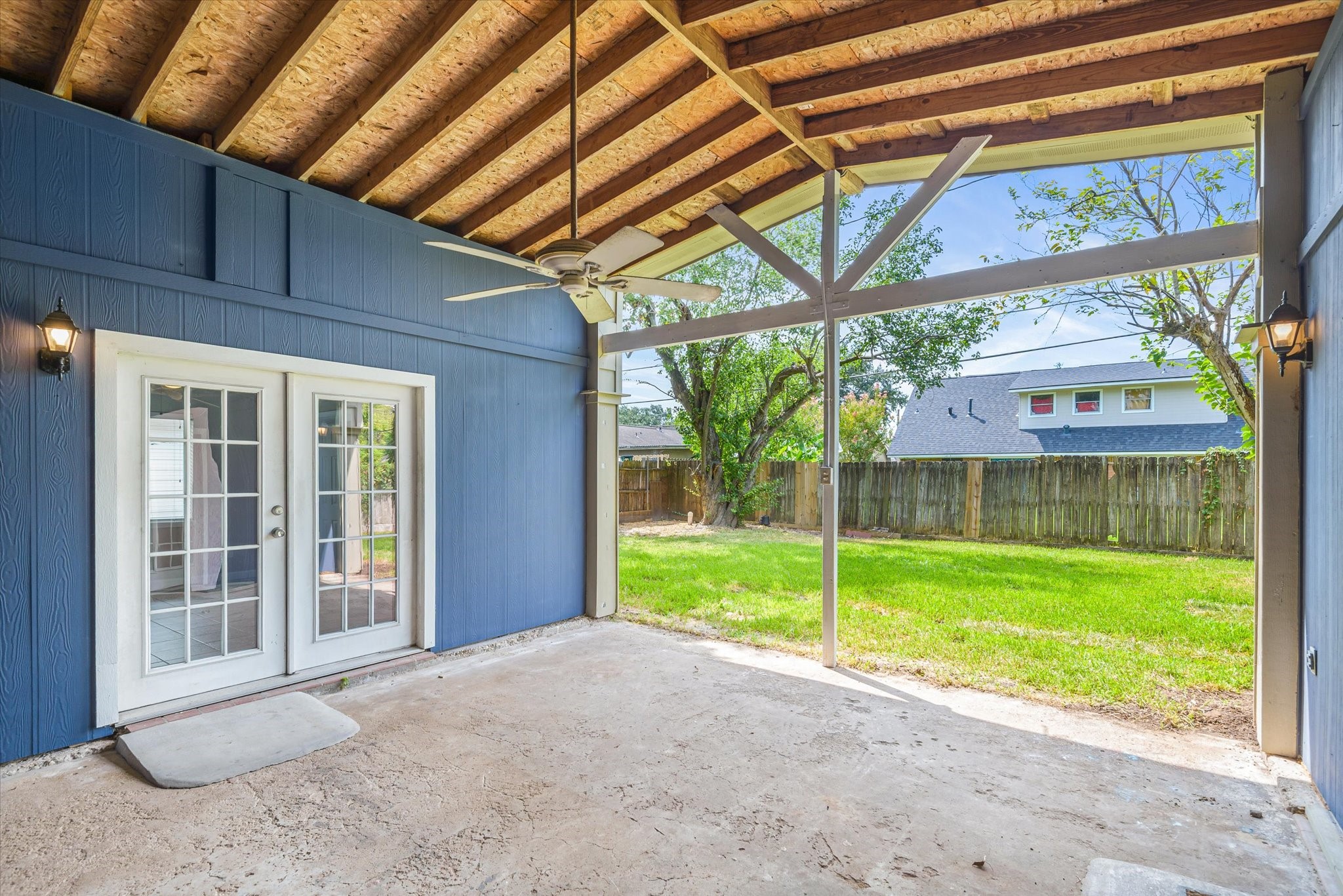 1865 Dolphin Drive Property Photo 24