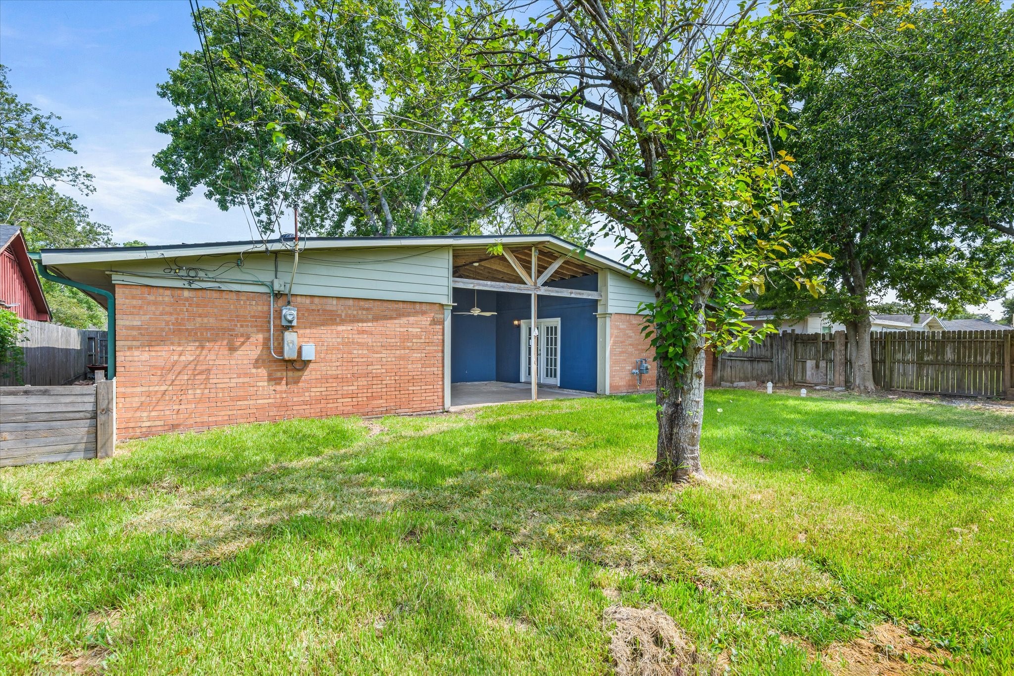 1865 Dolphin Drive Property Photo 28