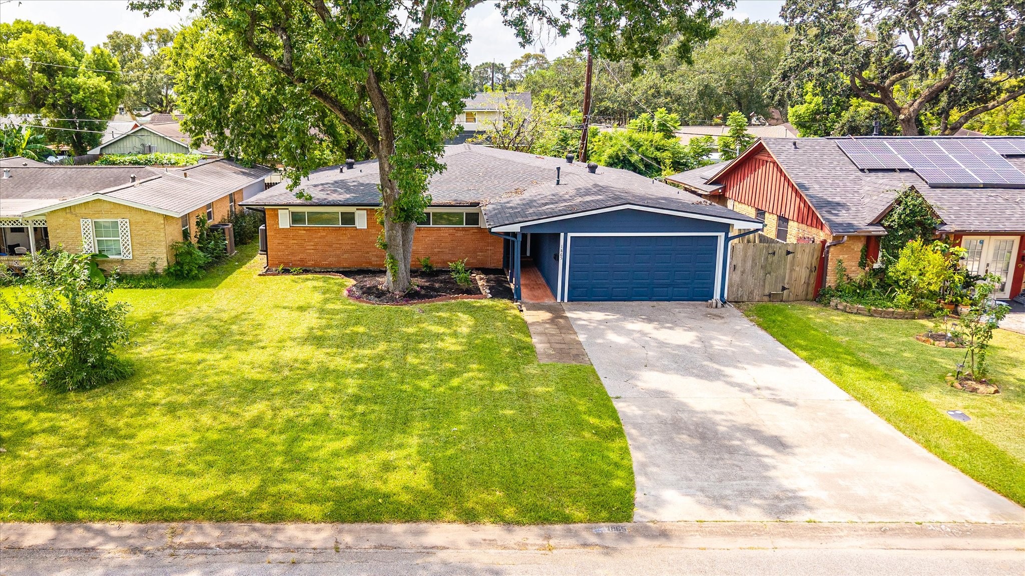 1865 Dolphin Drive Property Photo 30