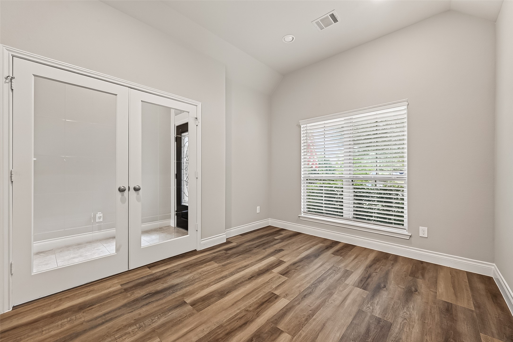2107 Cinnamon Teal Circle Property Photo 4