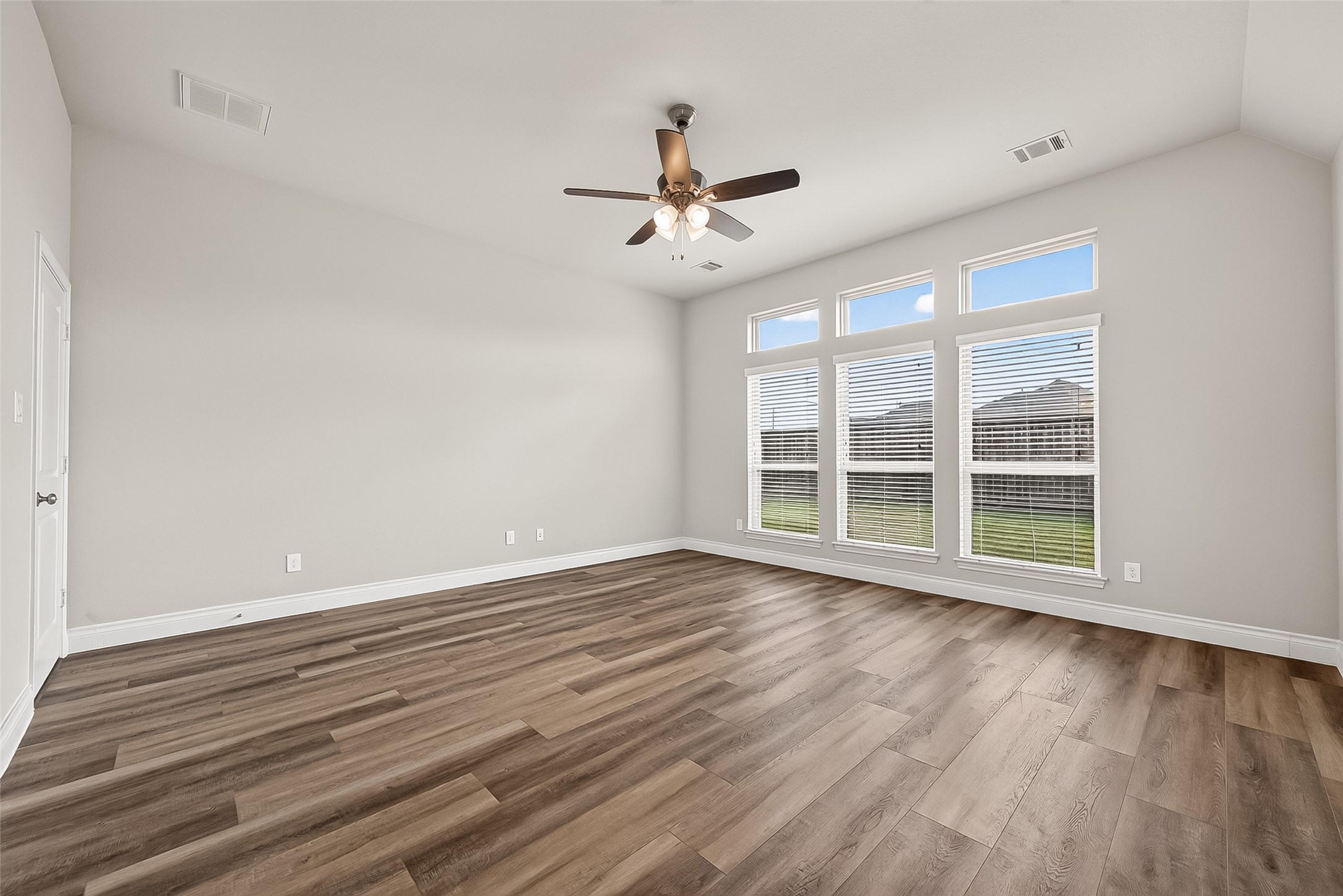 2107 Cinnamon Teal Circle Property Photo 13