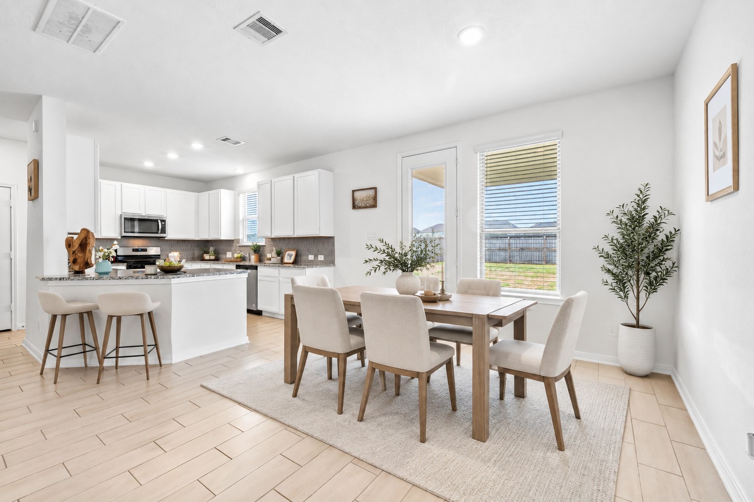 21230 Harbor Shore Drive Property Photo 6