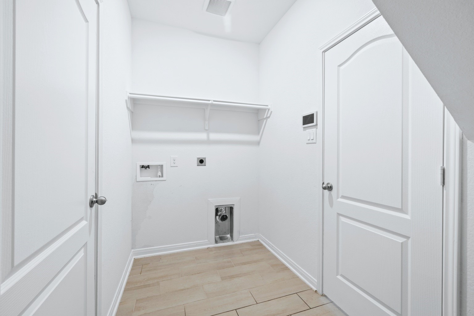 21230 Harbor Shore Drive Property Photo 11