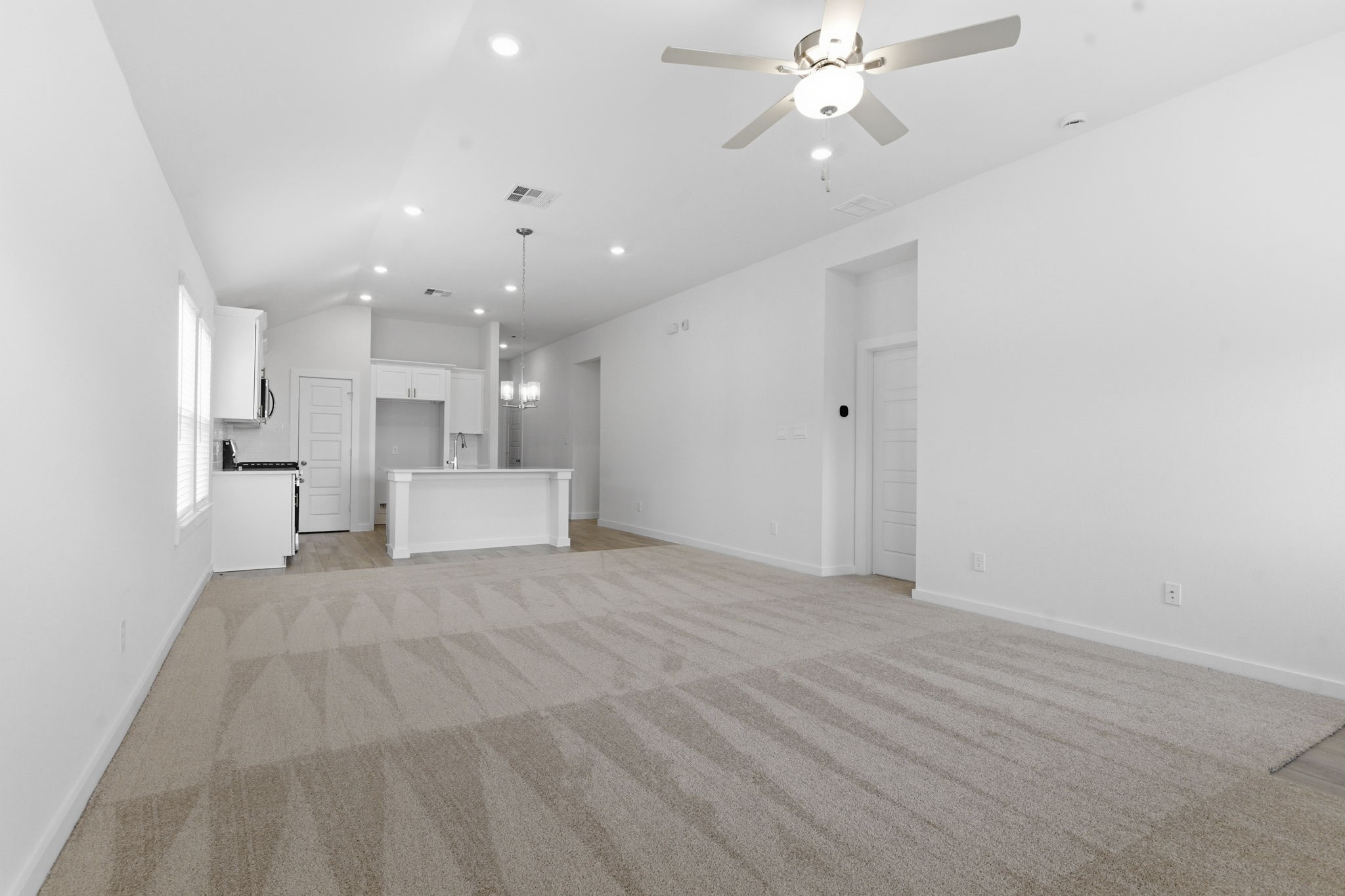 13218 Hayden Peak Drive Property Photo 12