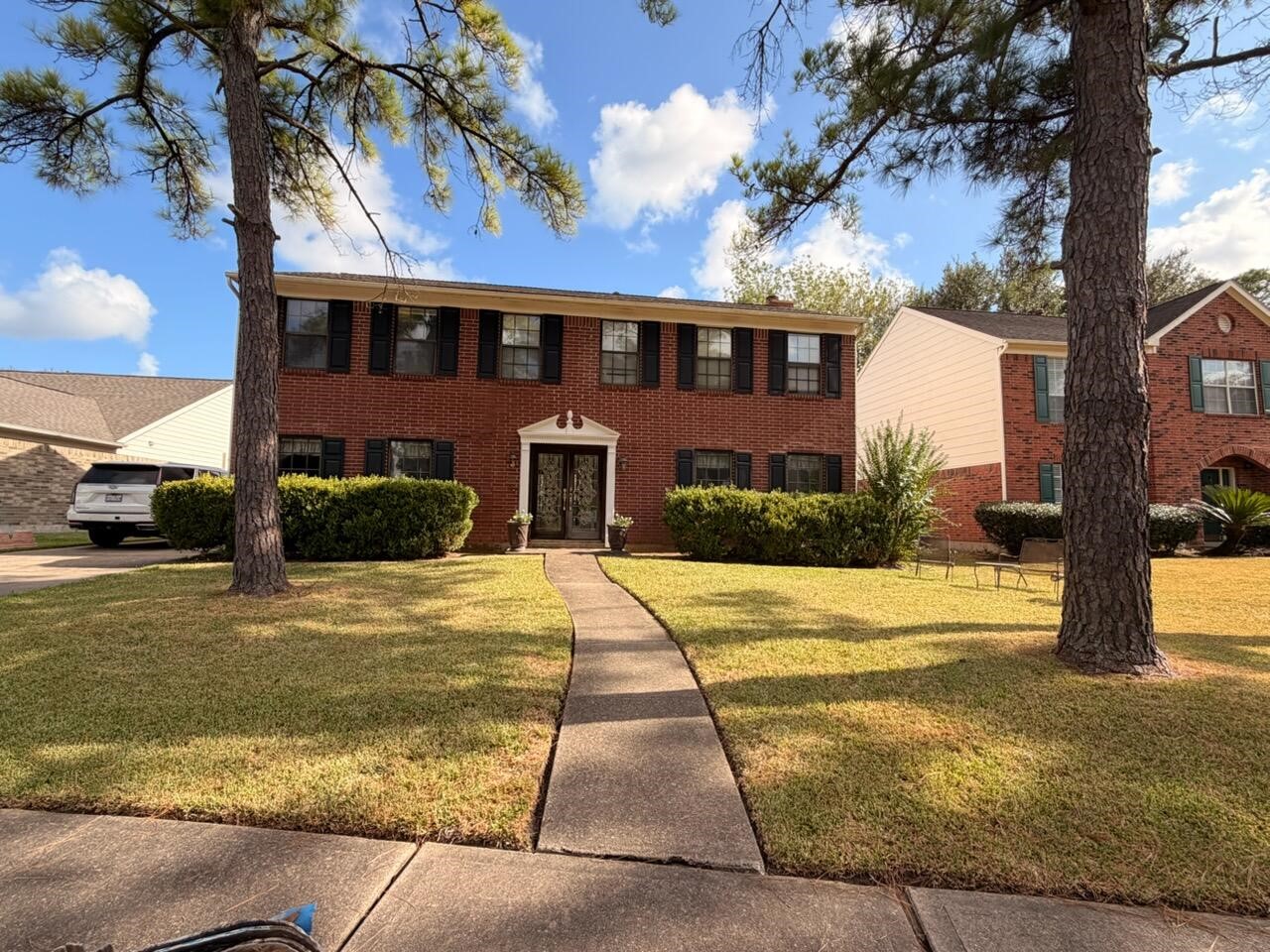 810 Forest Bay Court Property Photo 1
