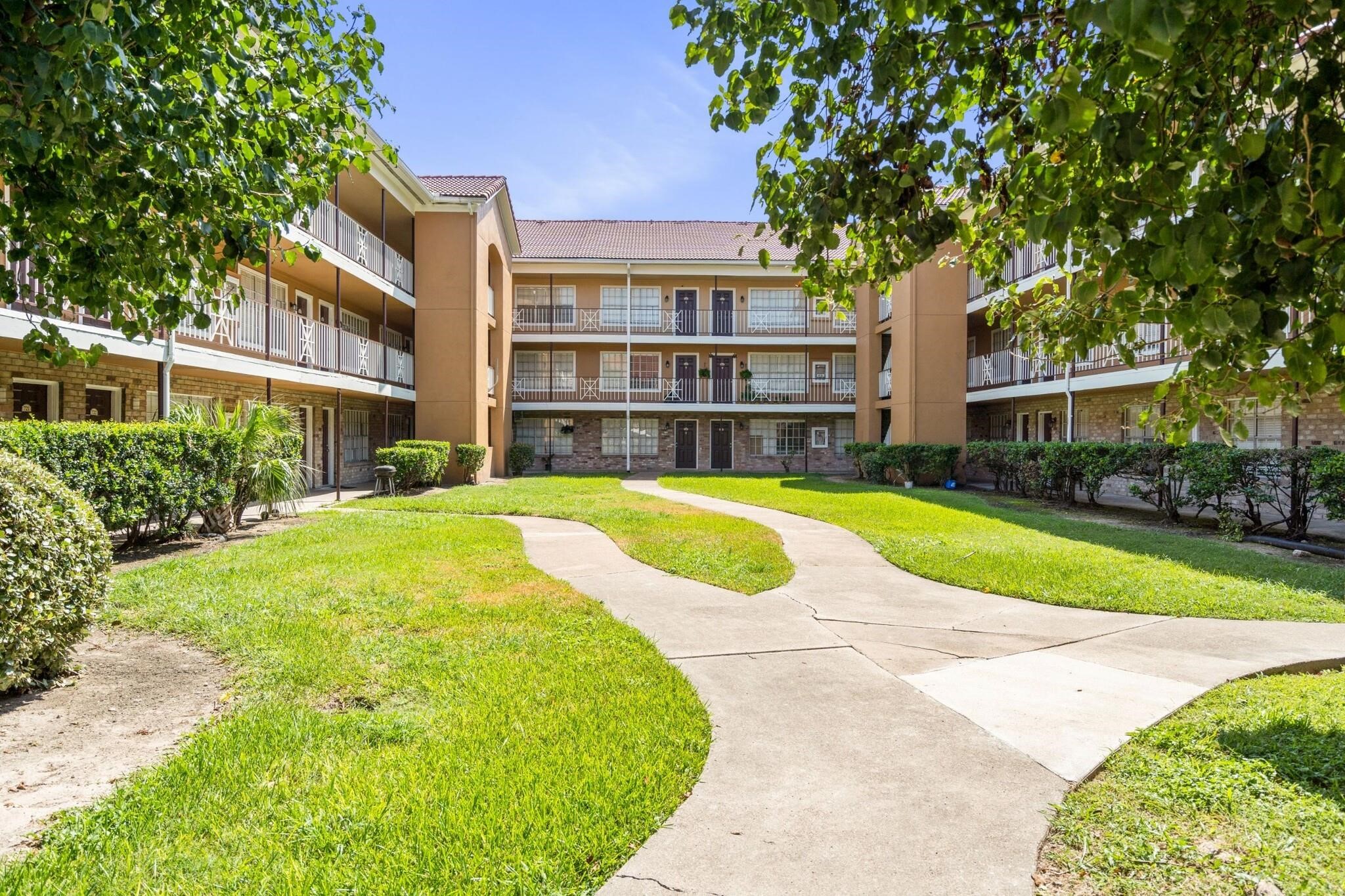 6259 Westheimer Road 572 Property Photo 4