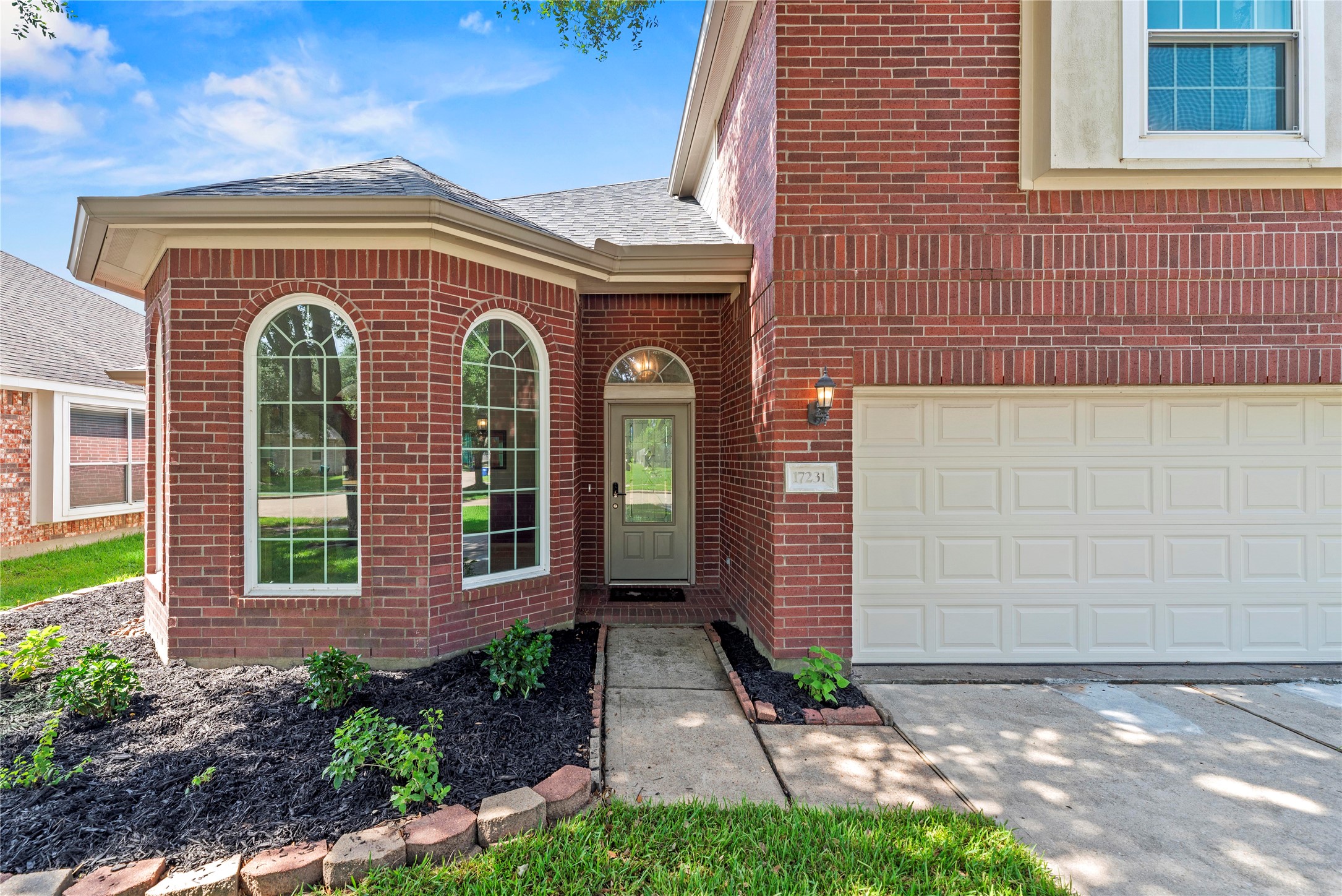 17231 Sheffield Bend Drive Property Photo 2