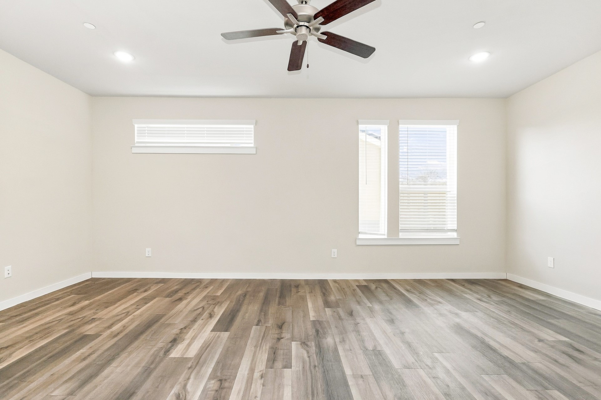 341 N Centro Circle Property Photo 8