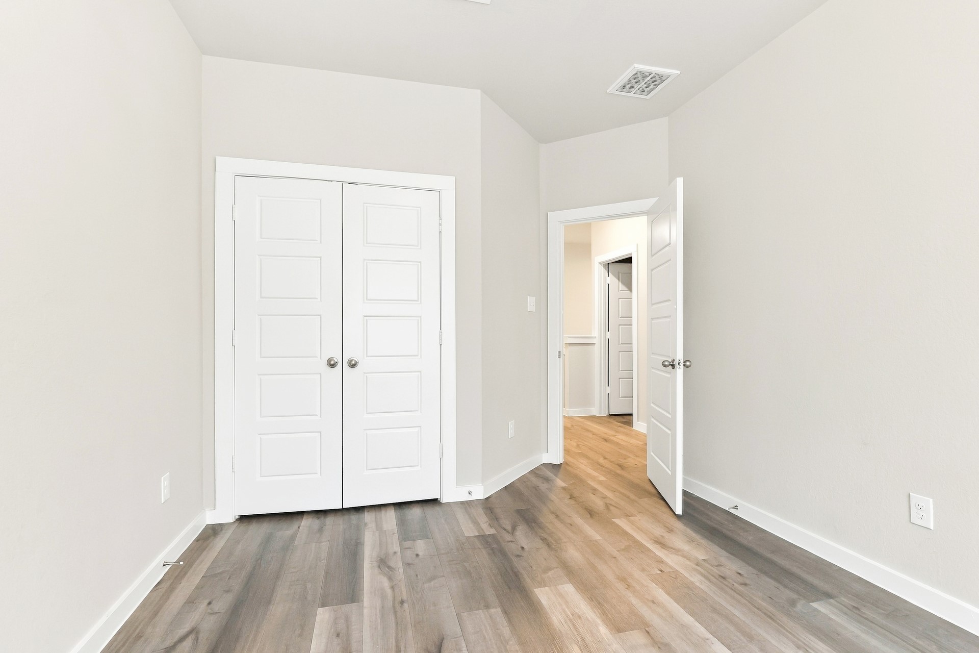 341 N Centro Circle Property Photo 10