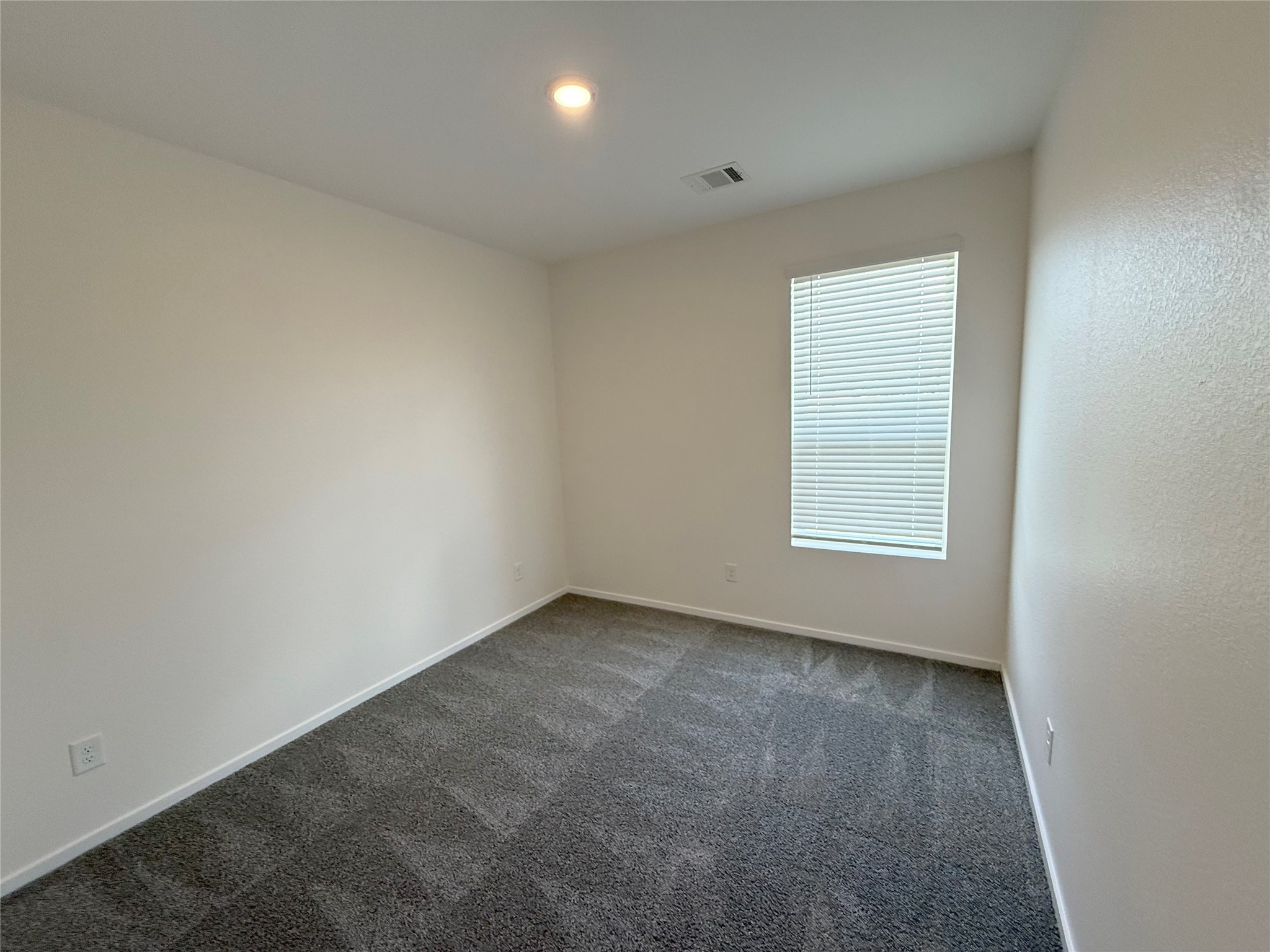 423 Amy Street Property Photo 8