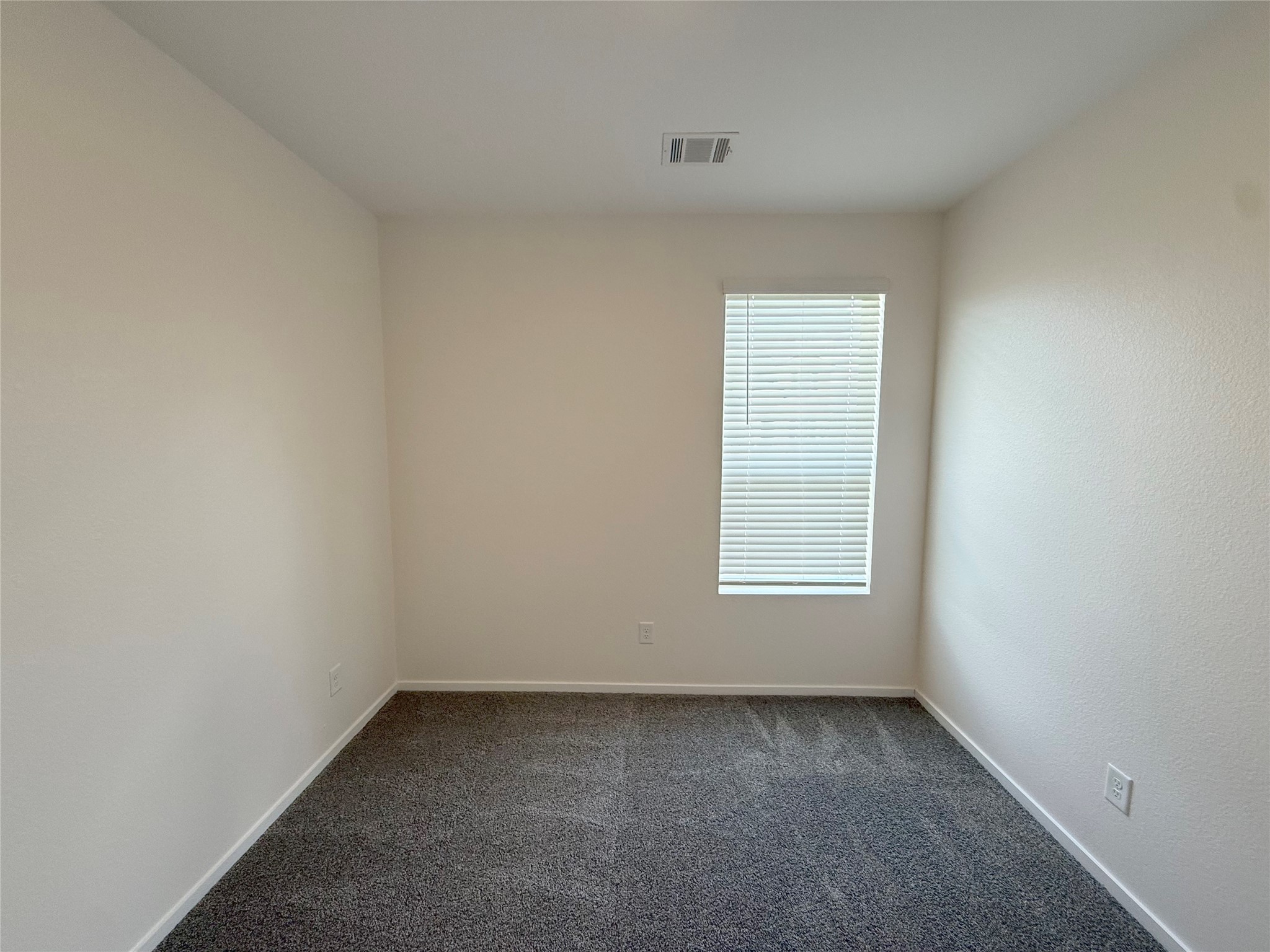423 Amy Street Property Photo 9