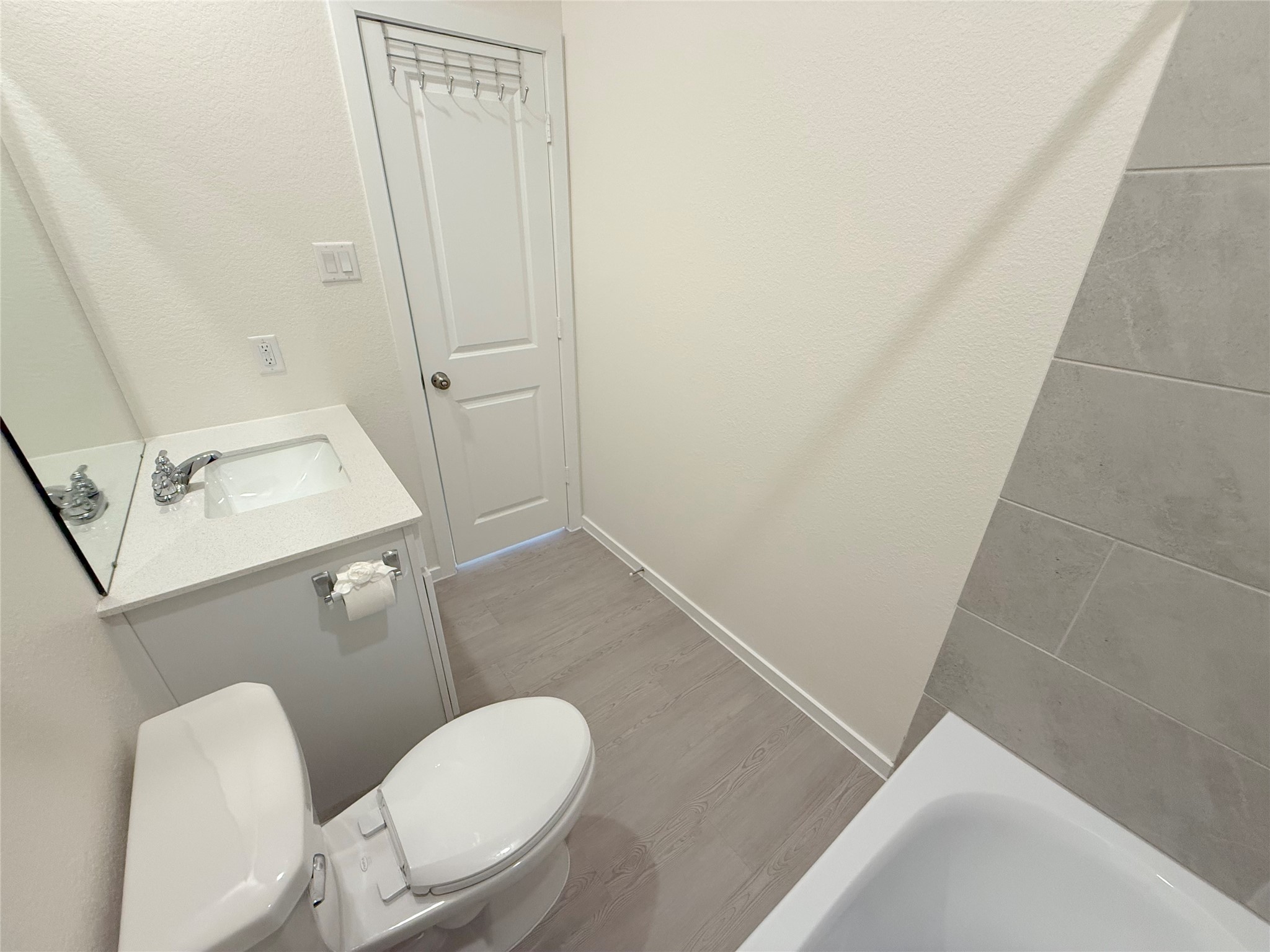 423 Amy Street Property Photo 31