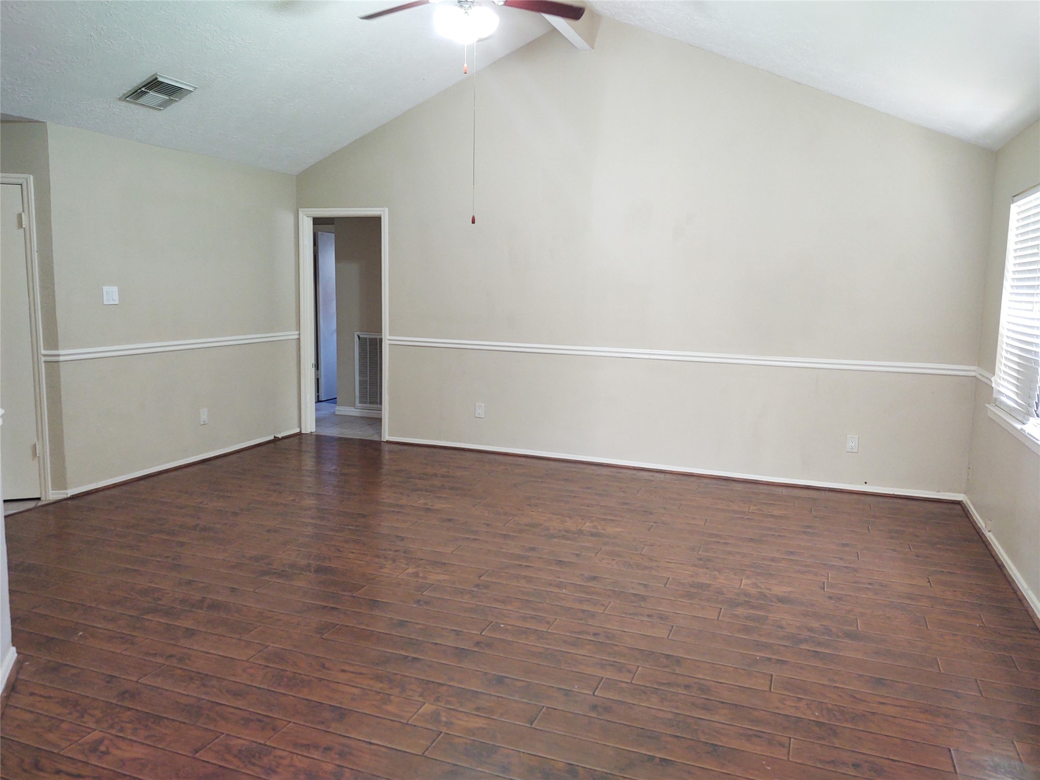2515 Heritage Colony Drive Property Photo 3