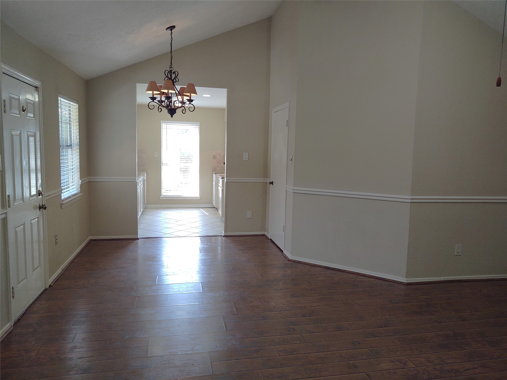 2515 Heritage Colony Drive Property Photo 5