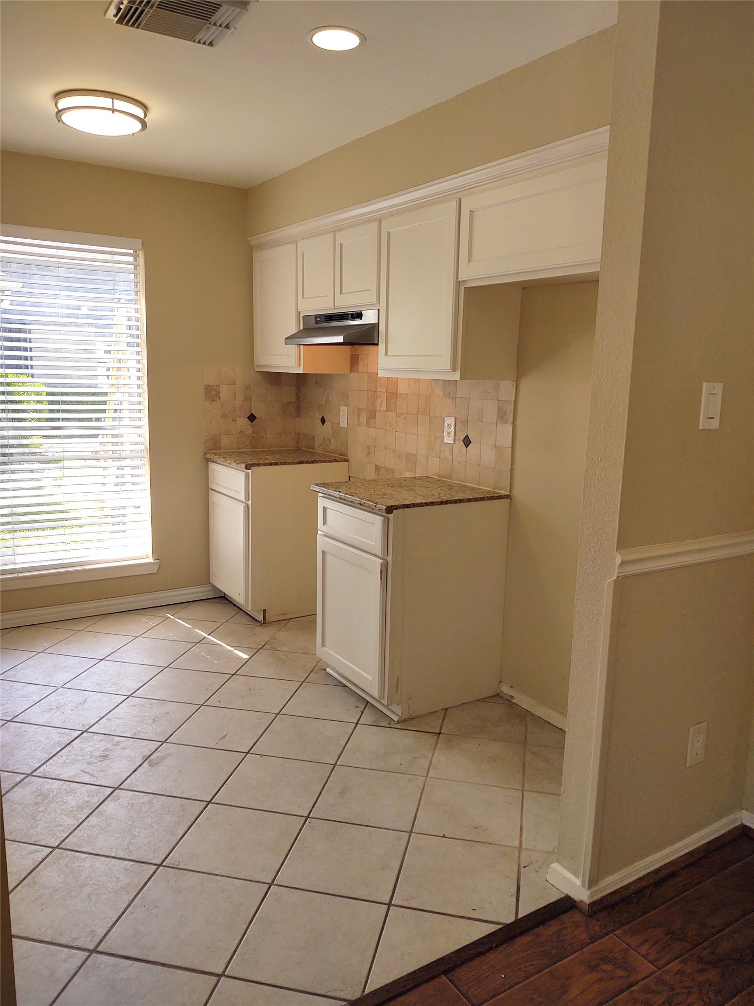2515 Heritage Colony Drive Property Photo 7